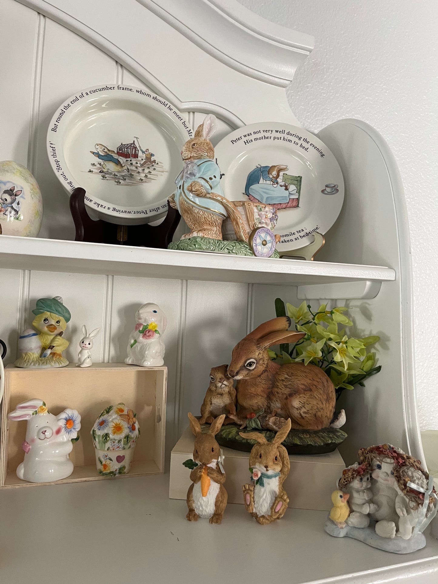 1980s Wedgwood Peter Rabbit “Camomile Tea at Bedtime” Plate – 6.5” Beatrix Potter China