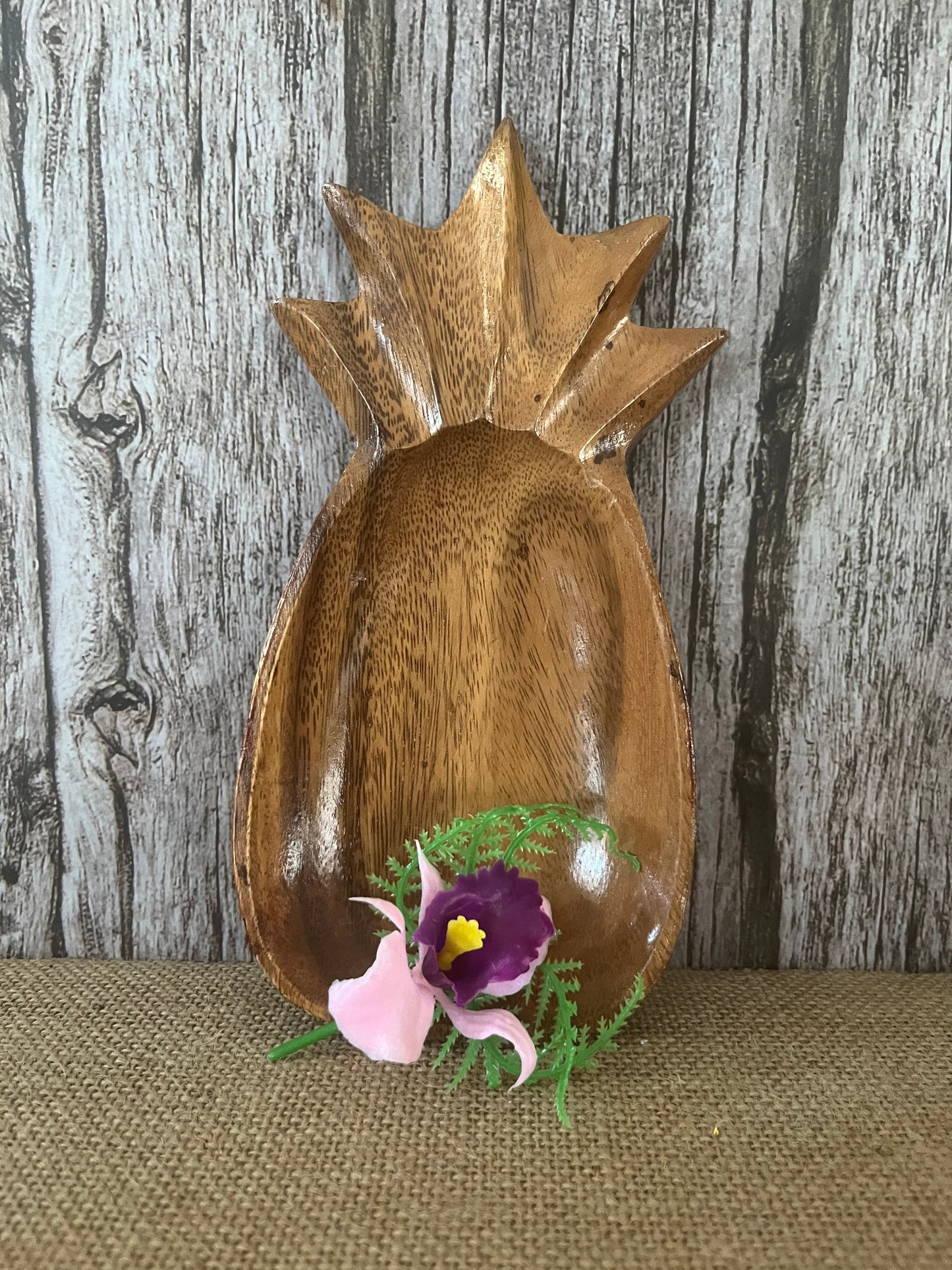 Vintage 1970’s Hawaiian Pineapple MonkeyPod Wooden Trinket 8” Dish