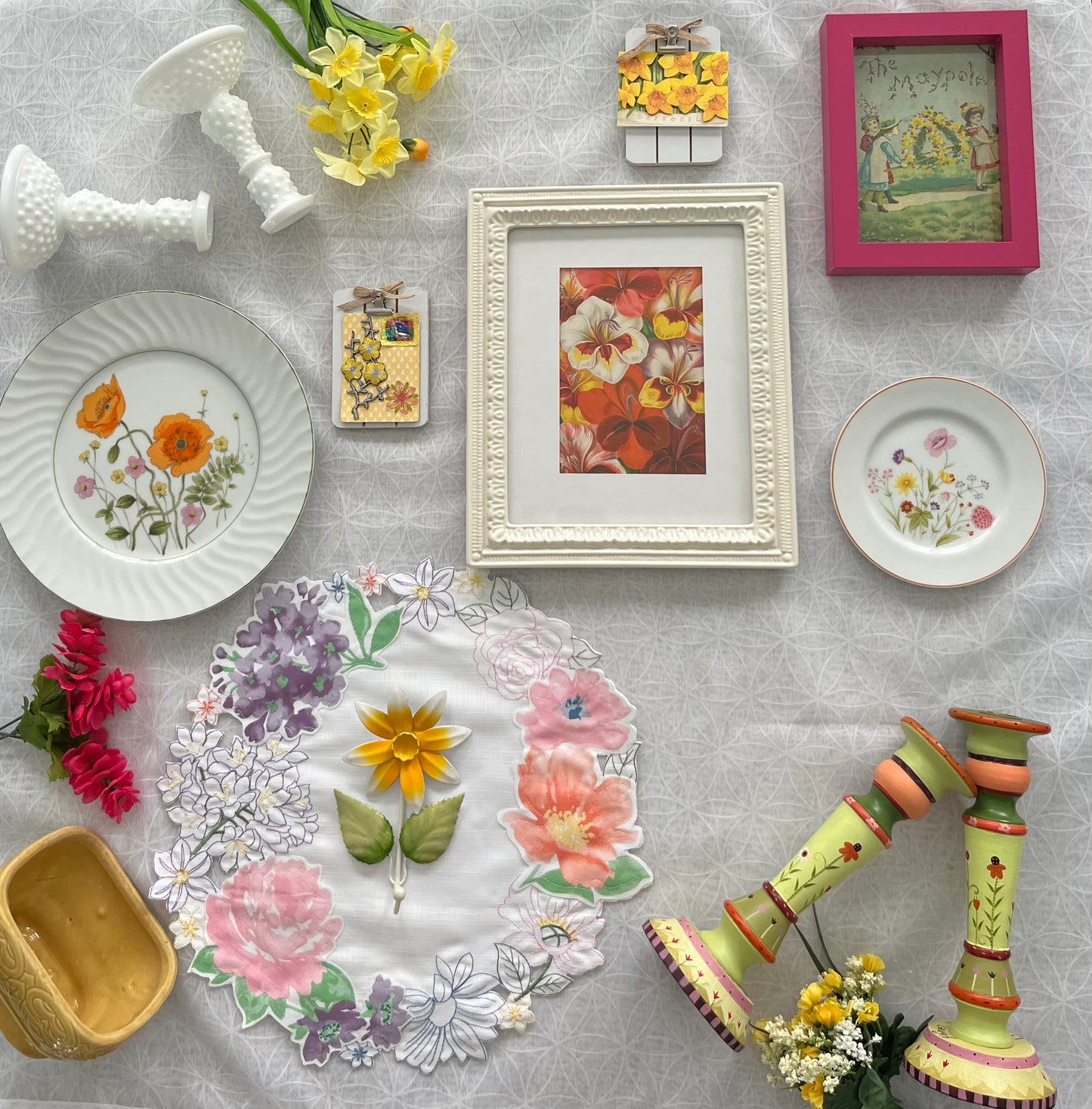 Set of 2 Mikasa Japan Stratford Nita Designer Collection Summer Melody Bread & Butter Plates