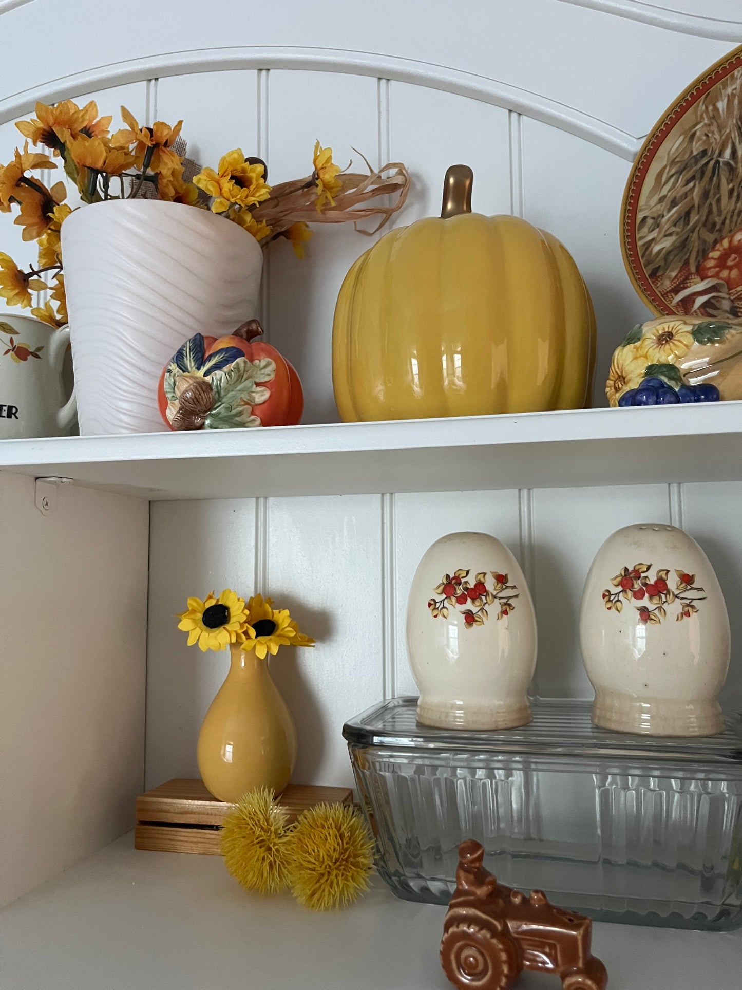 Modern Yellow Ceramic Pumpkin Décor with Gold Stem (Contemporary Fall Accent, 8”)