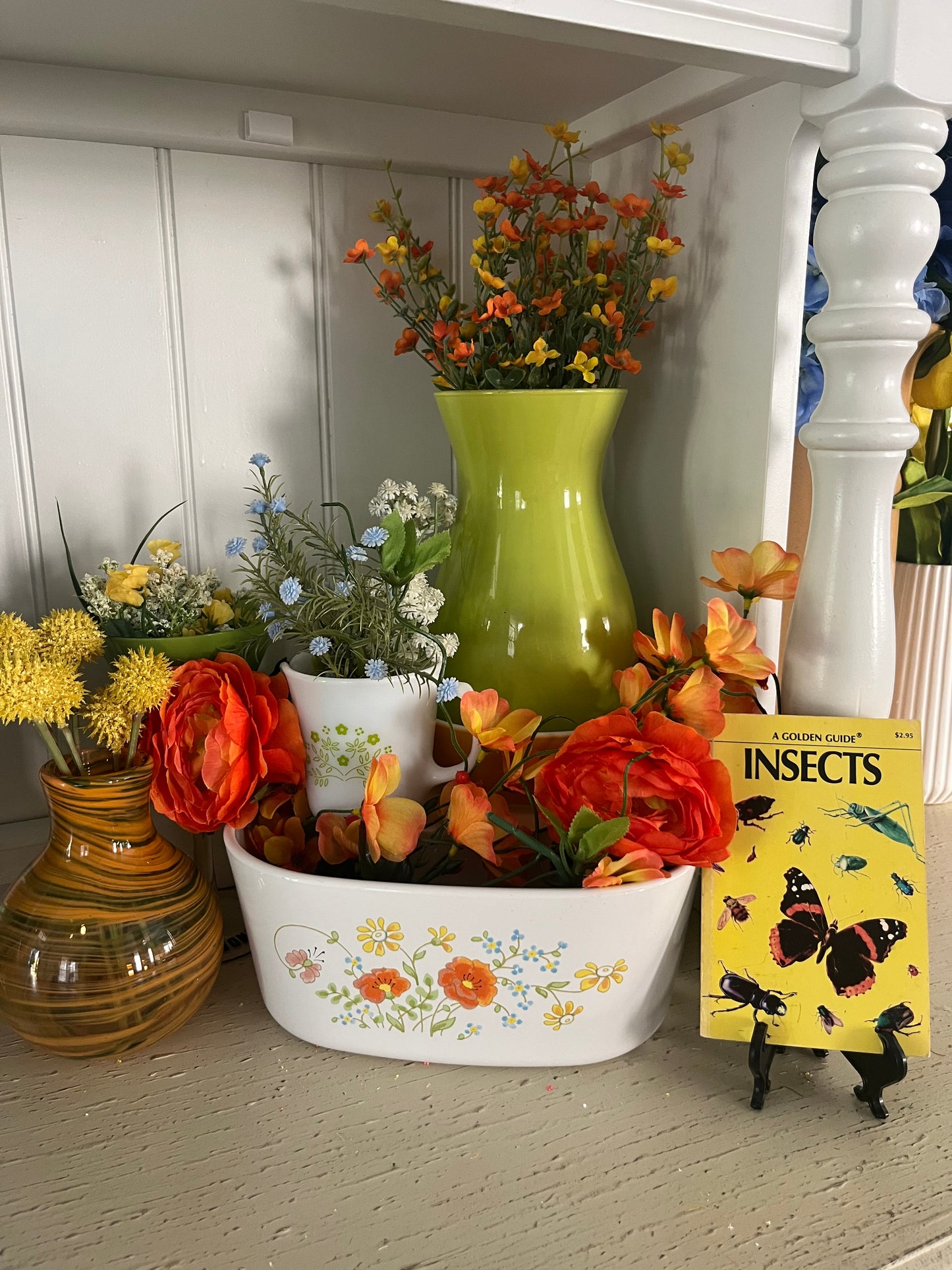 Lime Green Hourglass Glass Vase – Retro Modern Floral Accent (c. 2000s)