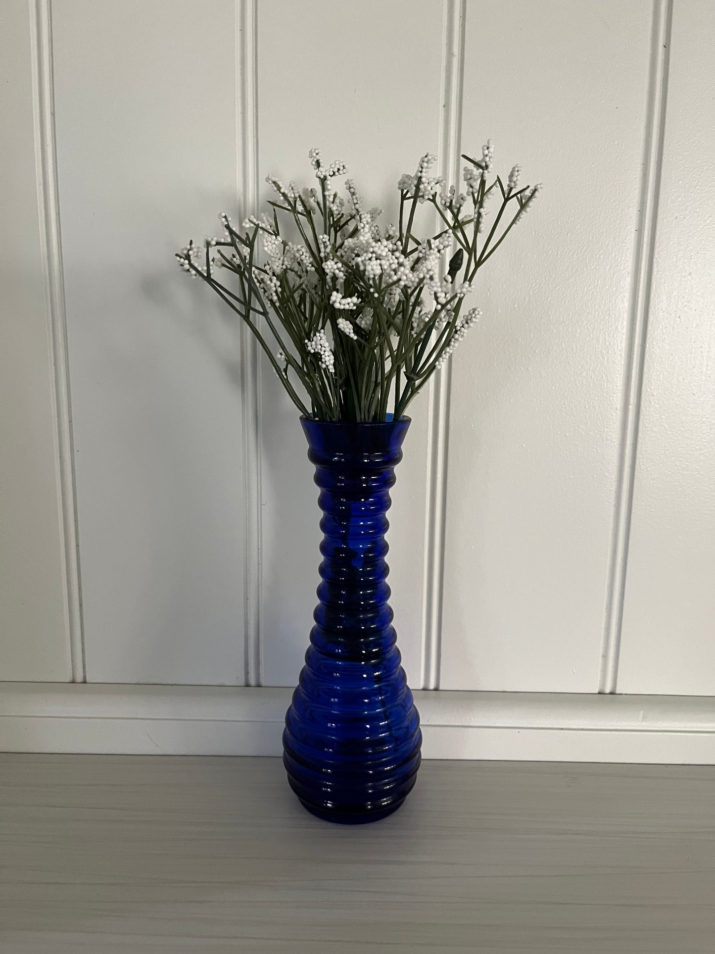Vintage 1970s Cobalt Blue Bee Hive Ribbed Bud Vase – 8.25” Tall Retro Glass Vase