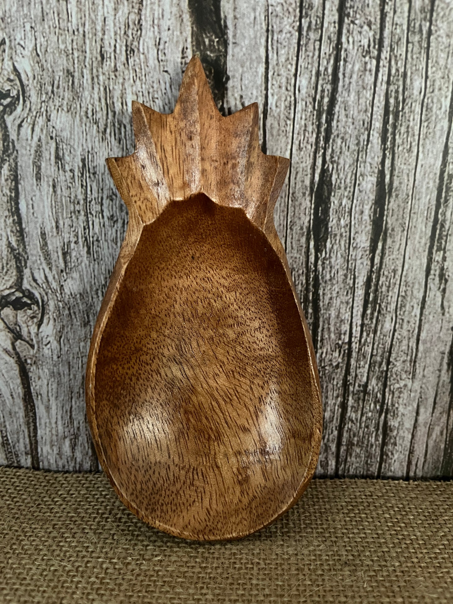 Vintage Hawaiian Theme Small MonkeyPod Wooden Pineapple Bowl Trinket Dish 6” x 2 1/2”