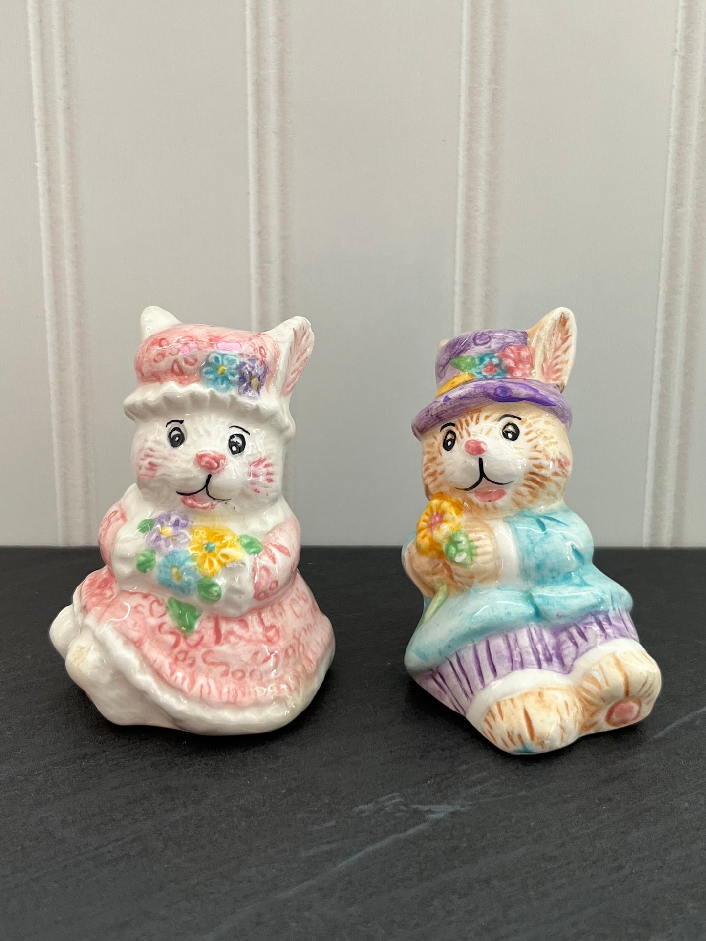Vintage 1994 Mercuries Ceramic Springtime Easter Bunny Salt & Pepper Shakers - Bunnies in the Garden Collection