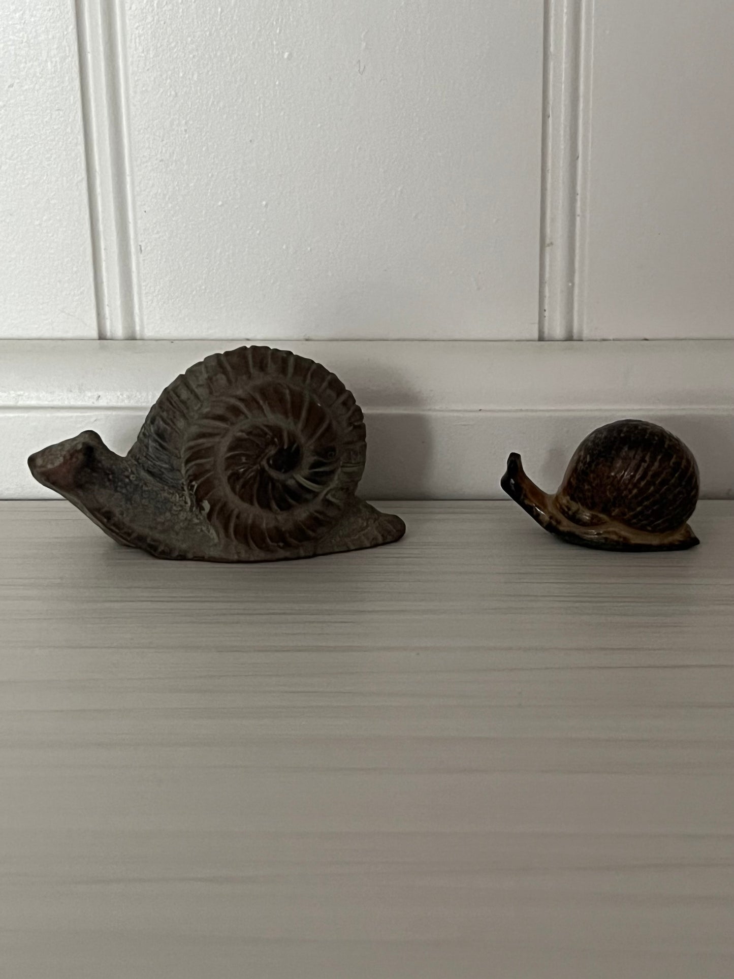 Vintage Ceramic Snail Figurine Pair – Rustic Garden Earth-Tone Pottery (1970s)