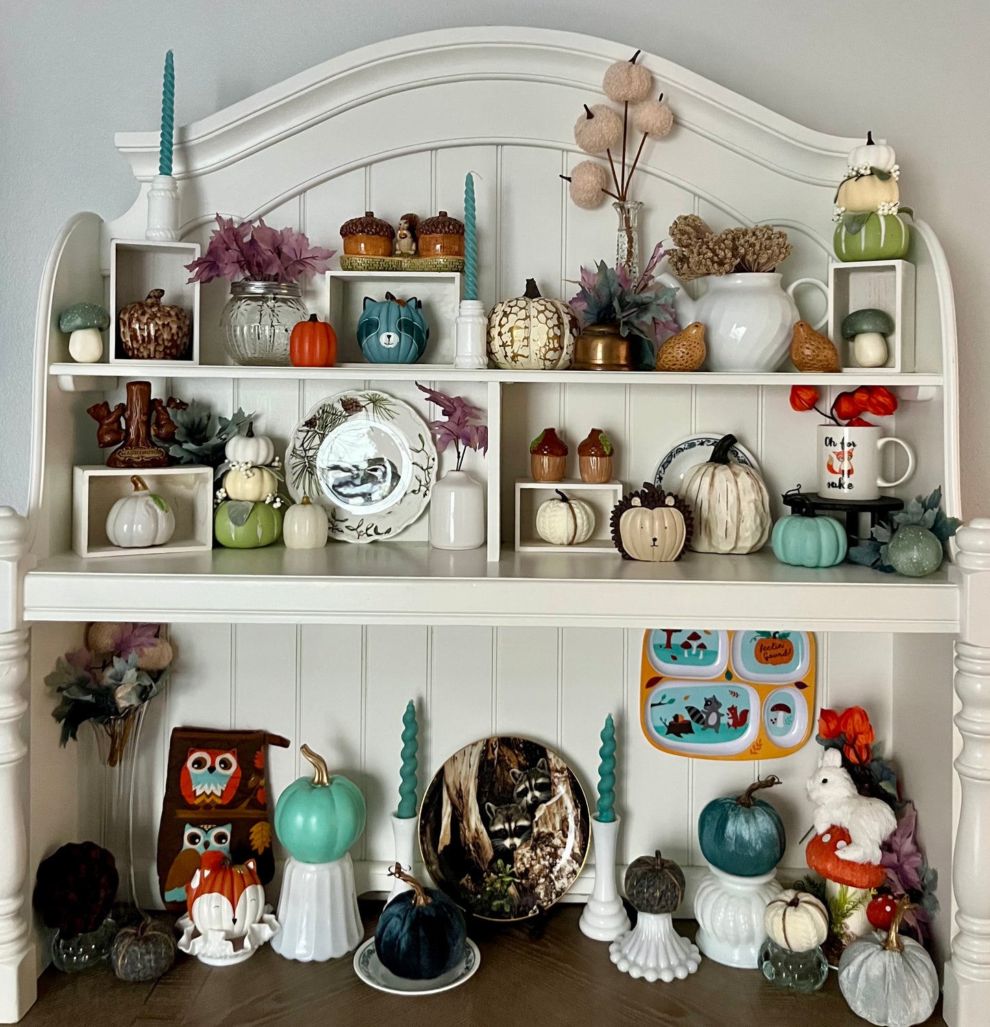 White & Gold Crackle-Pattern Pumpkin – Modern Glam Harvest Decor