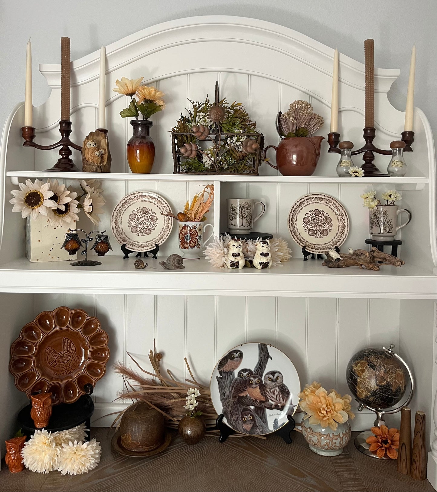 Vintage Glass Salt & Pepper Shaker Set with Wooden Mushroom Tops and Gold Foil Labels – 1960s-1970s