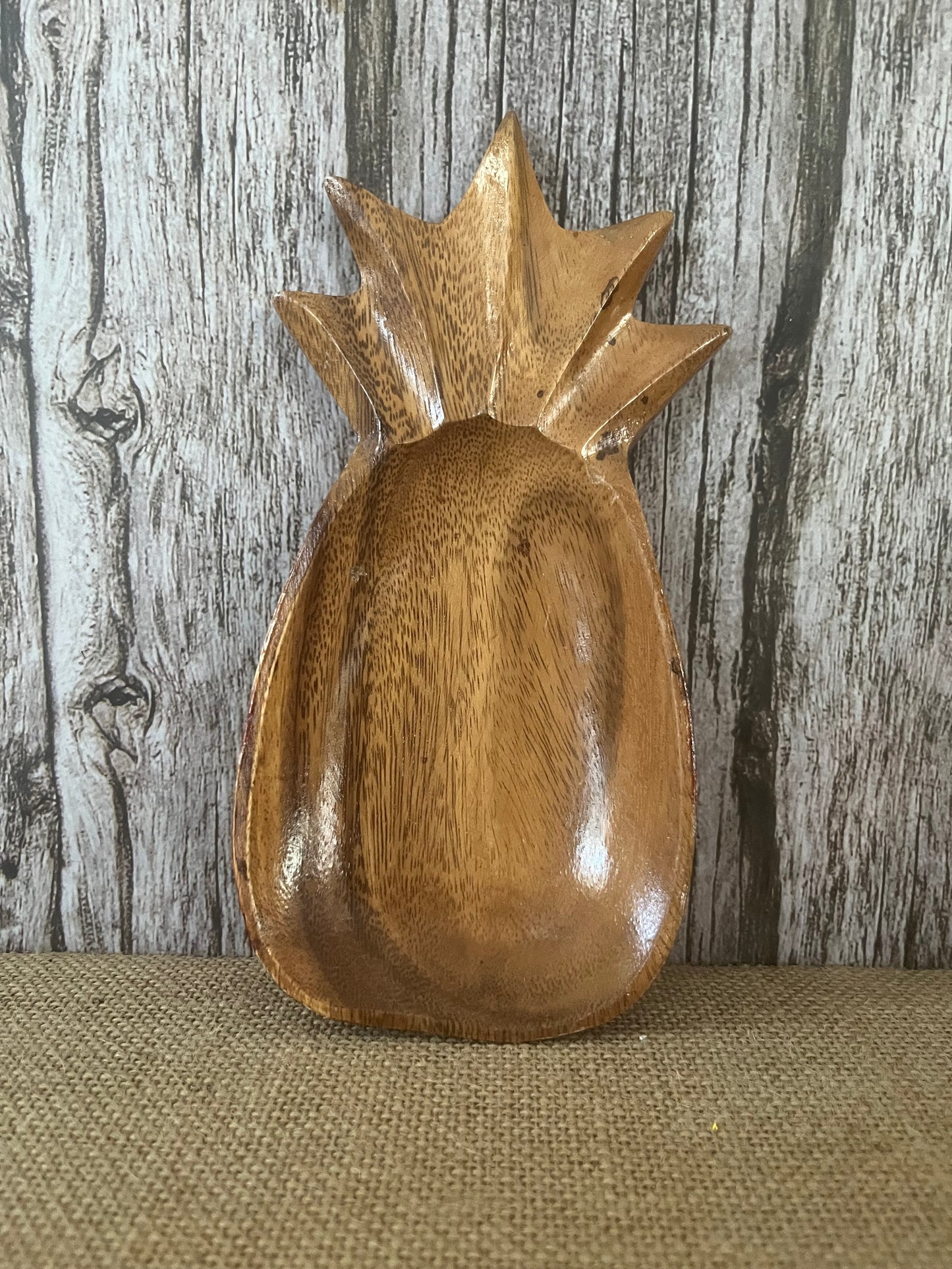 Vintage 1970’s Hawaiian Pineapple MonkeyPod Wooden Trinket 8” Dish