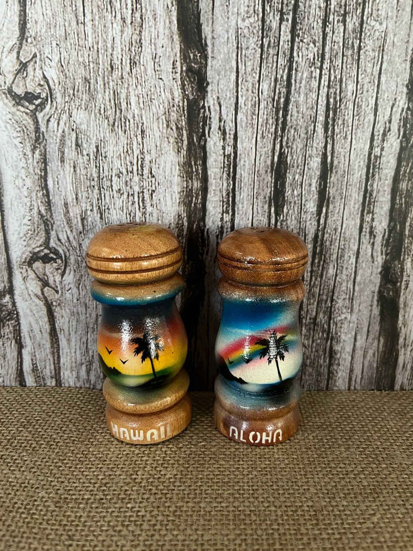 Aloha Tiki Islands 1960’s Vintage Hand-Painted Wooden Salt & Pepper Shakers – Hawaiian Souvenir Kitsch