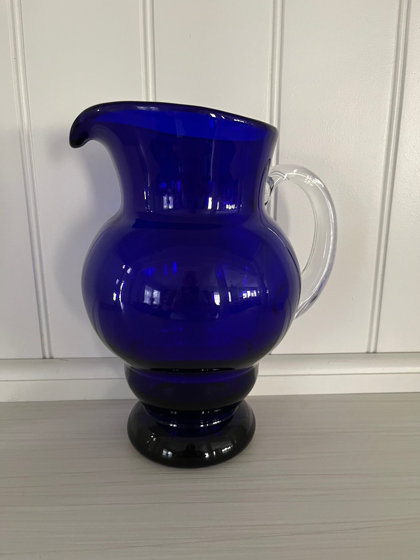 Vintage 1980s Cobalt Blue Glass Water Pitcher with Clear Handle – Hand-Blown Style