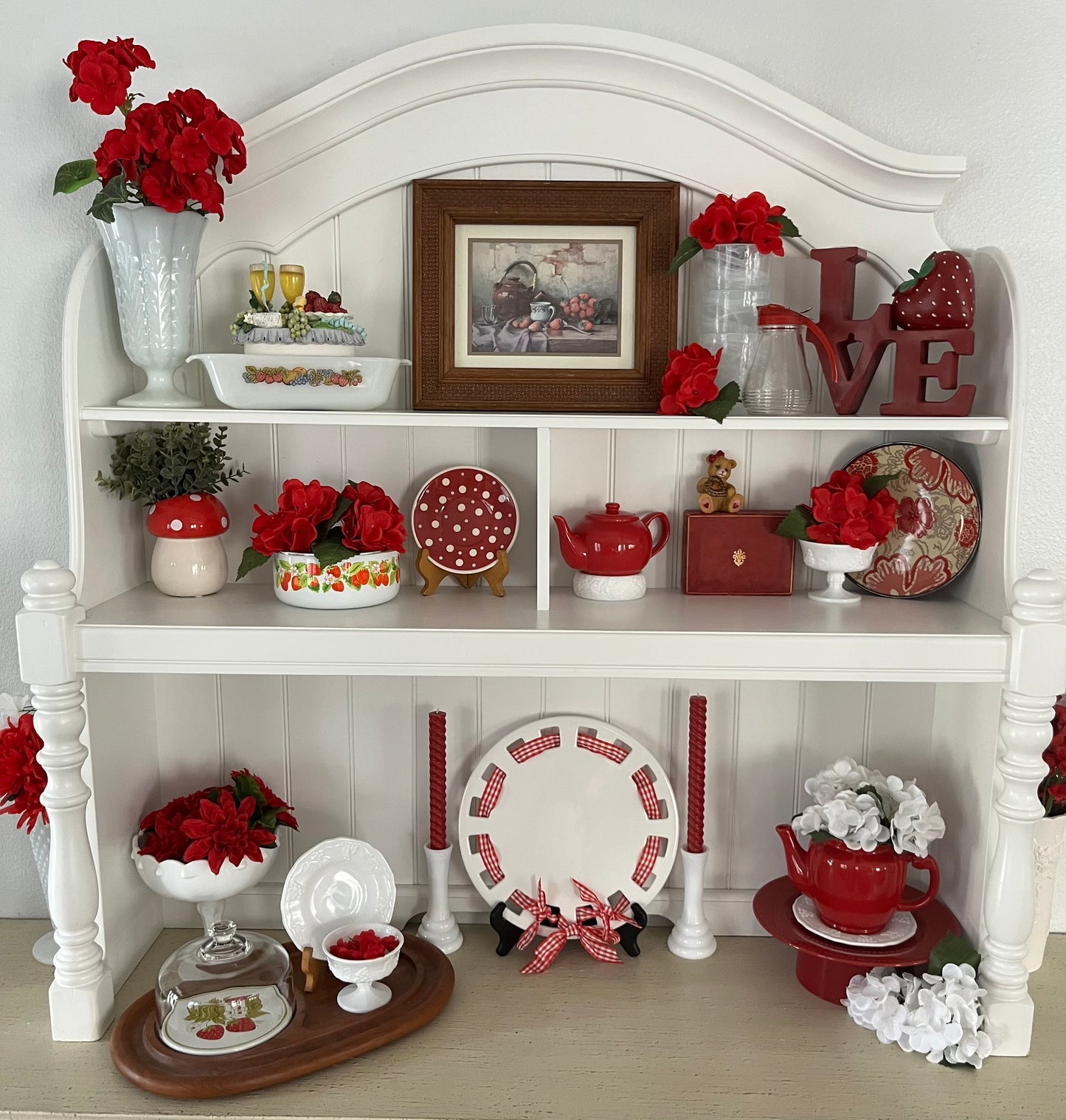 1990s Colonial Candle At Home Decor Candle Topper - Strawberries, Grapes, Wine Glasses & Cheese Décor