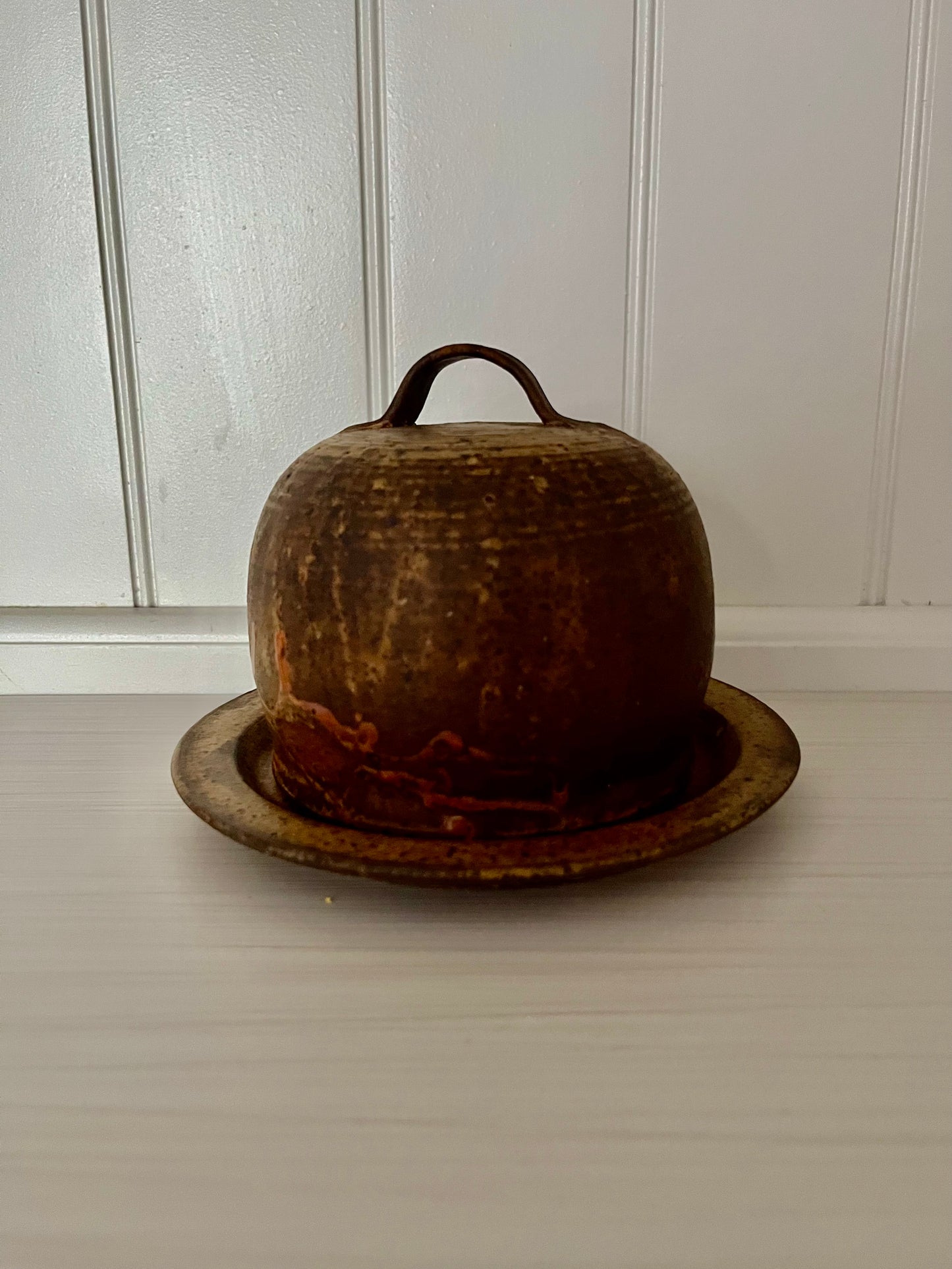 Vintage Rustic Stoneware Butter Bell with Drip Plate, Cheese Keeper– Hand-Thrown Brown Pottery (1970s)