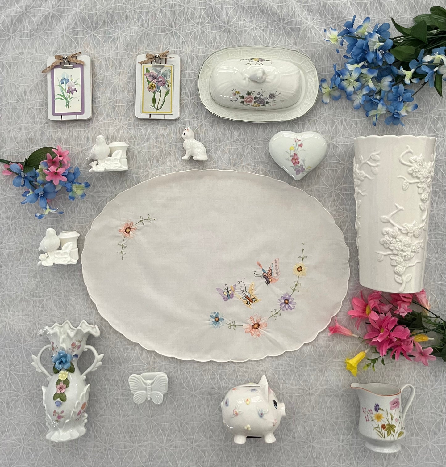 Vintage 1980’s Mikasa Stratford Porcelain China Floral Summer Melody Nita Handled Creamer