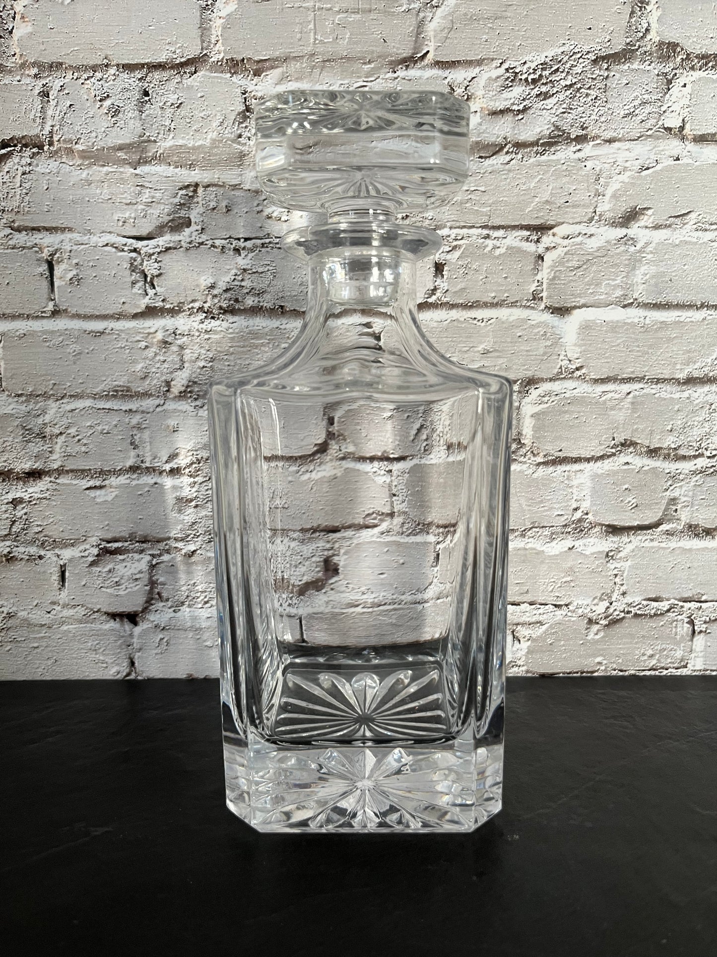 Vintage 1960s Deluxe Crystal Square 26oz Whiskey Decanter – Octagonal Stopper & Gatsby Elegance
