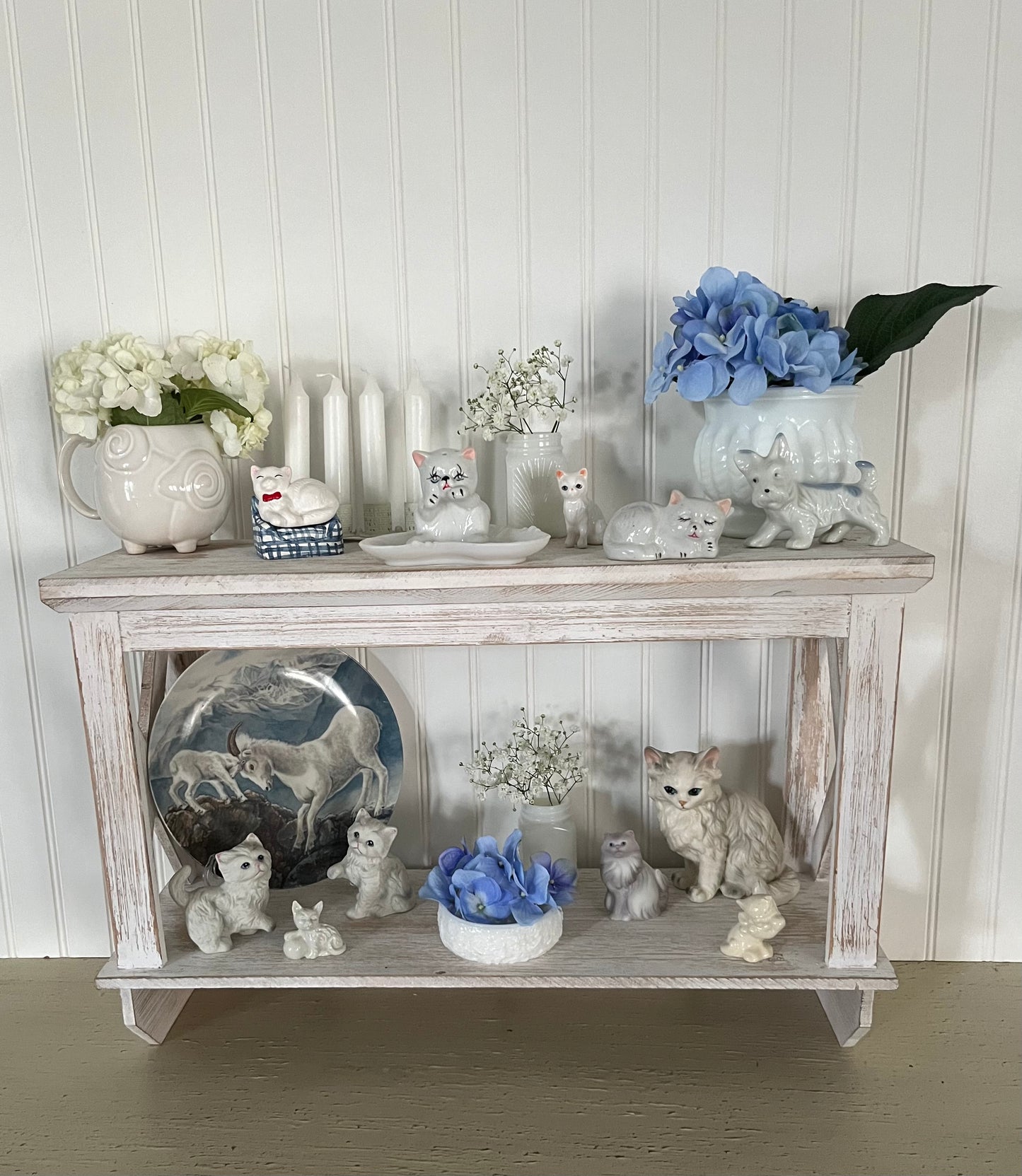 Vintage White Filigree Lipstick Holder - Elegant Beauty Accessory from a Bygone Era