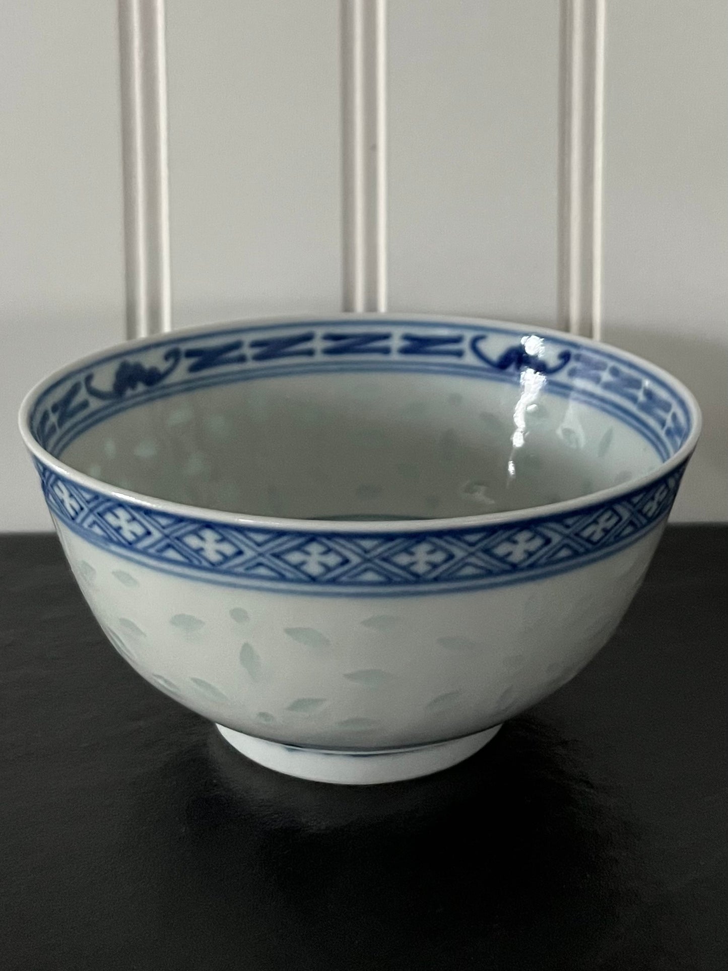 Gorgeous Vintage Qinghua Blue and White Porcelain Rice Bowl 1950’s