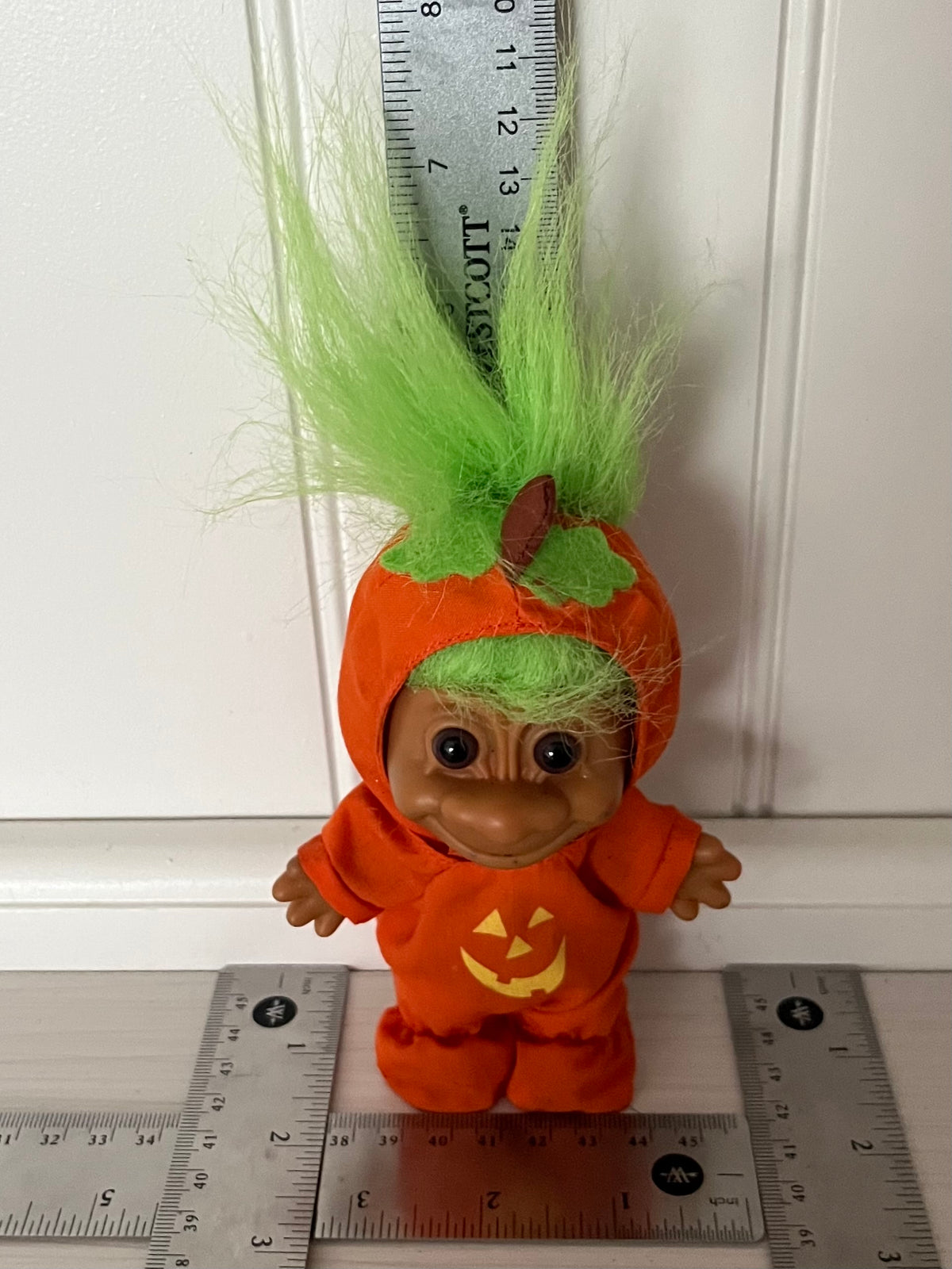 Vintage 1990’s Russ Berrie Halloween Pumpkin Troll Doll | Green Hair Jack-o’-Lantern Costume | 7”