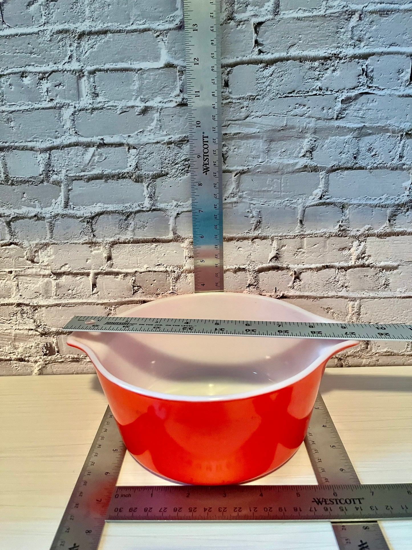 Vintage c 1970’s Pyrex Primary Red 474-B 1.5 Qt Cinderella Casserole Dish – No Lid