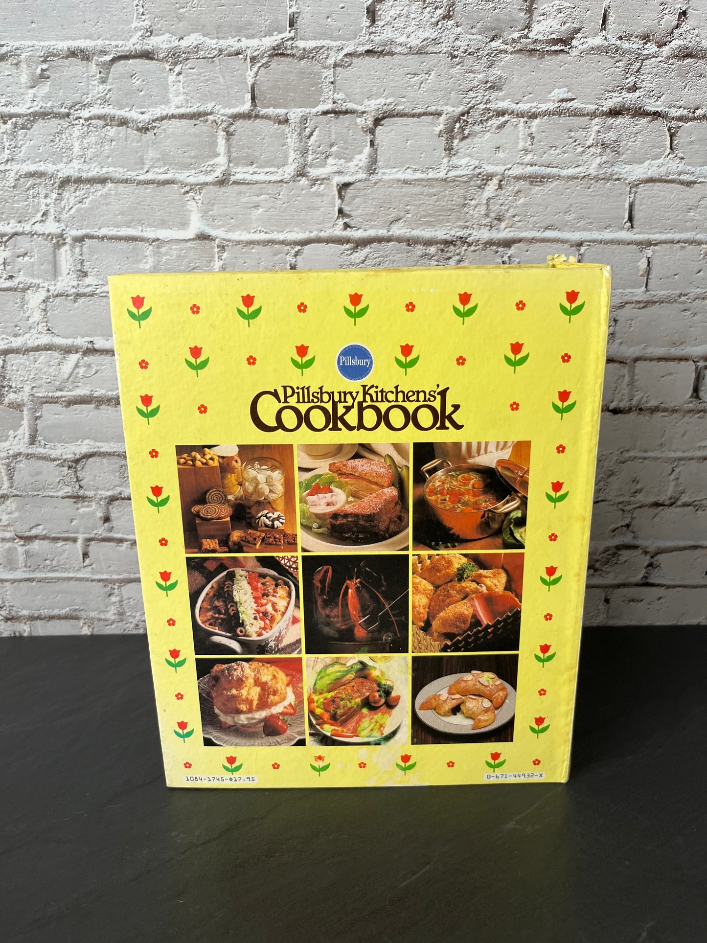 Vintage 1984 Pillsbury Kitchens’ Cookbook Ring Binder Edition