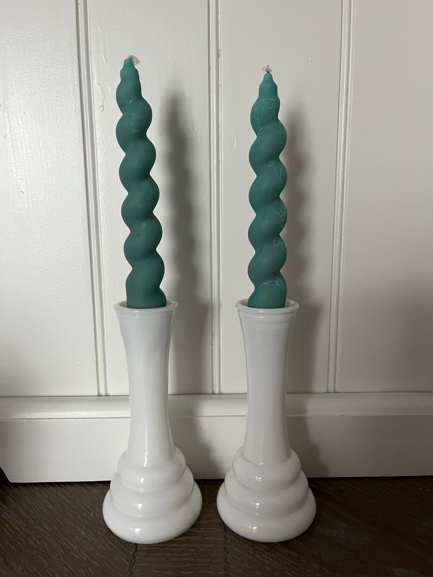 Vintage Randall White Milk Glass Art Deco Bee Hive Bud Vase - 6" High