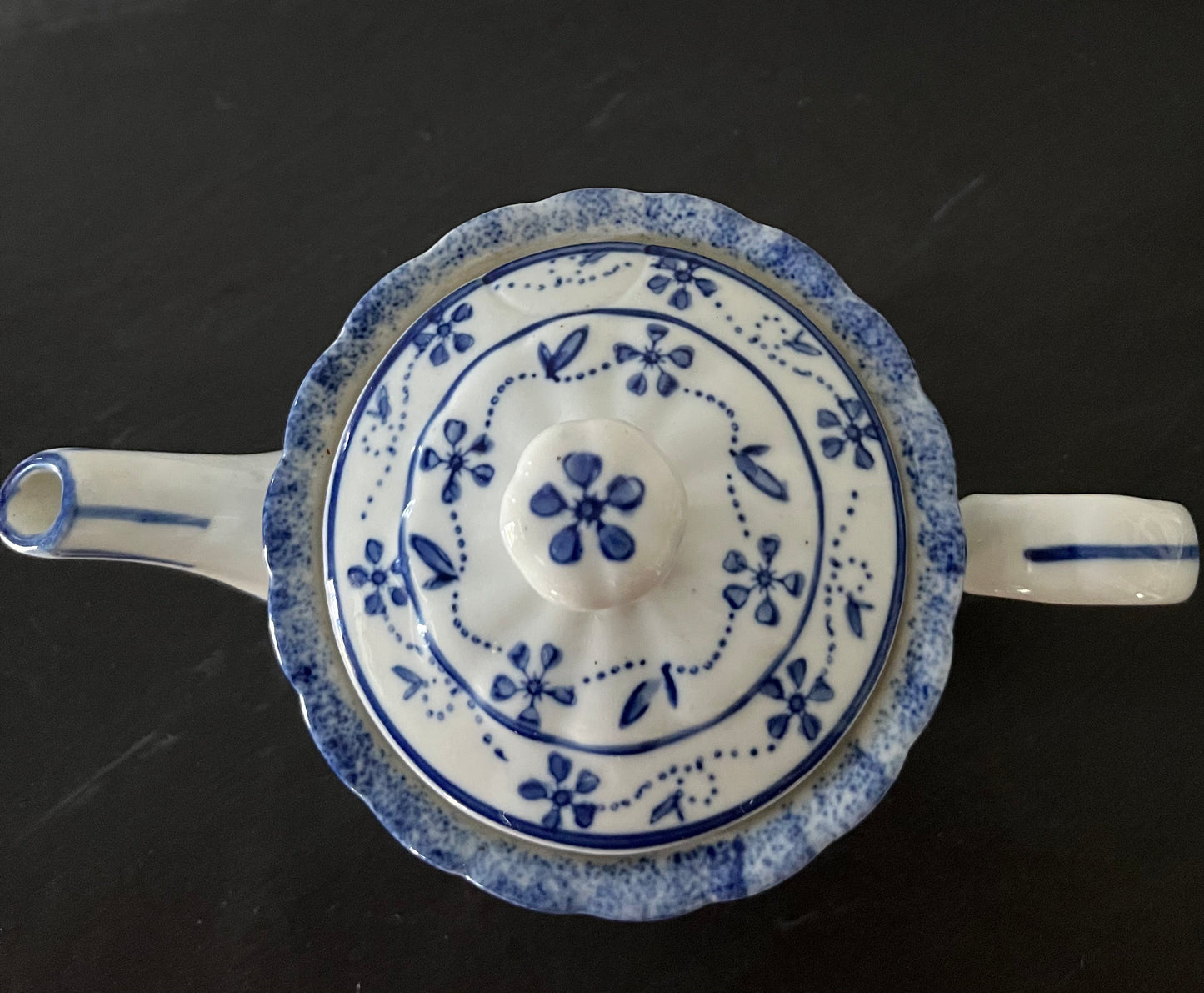 Vintage Qinghua Blue Flowers and Butterflies Porcelain Teapot - Exquisite Collectible