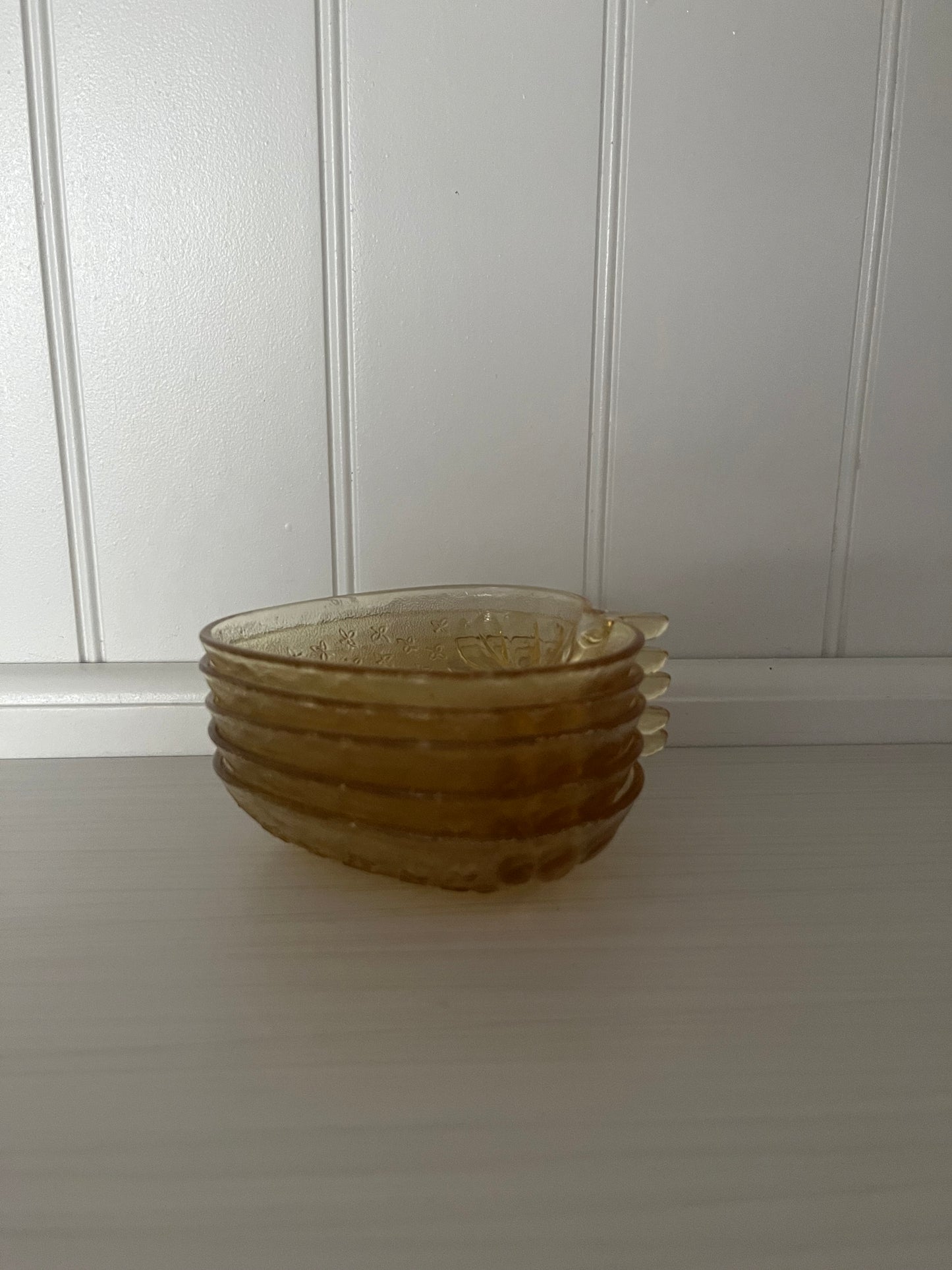 Vintage 1970s Amber Glass Leaf Dish – Strawberry Shaped Glass Candy or Trinket Bowl