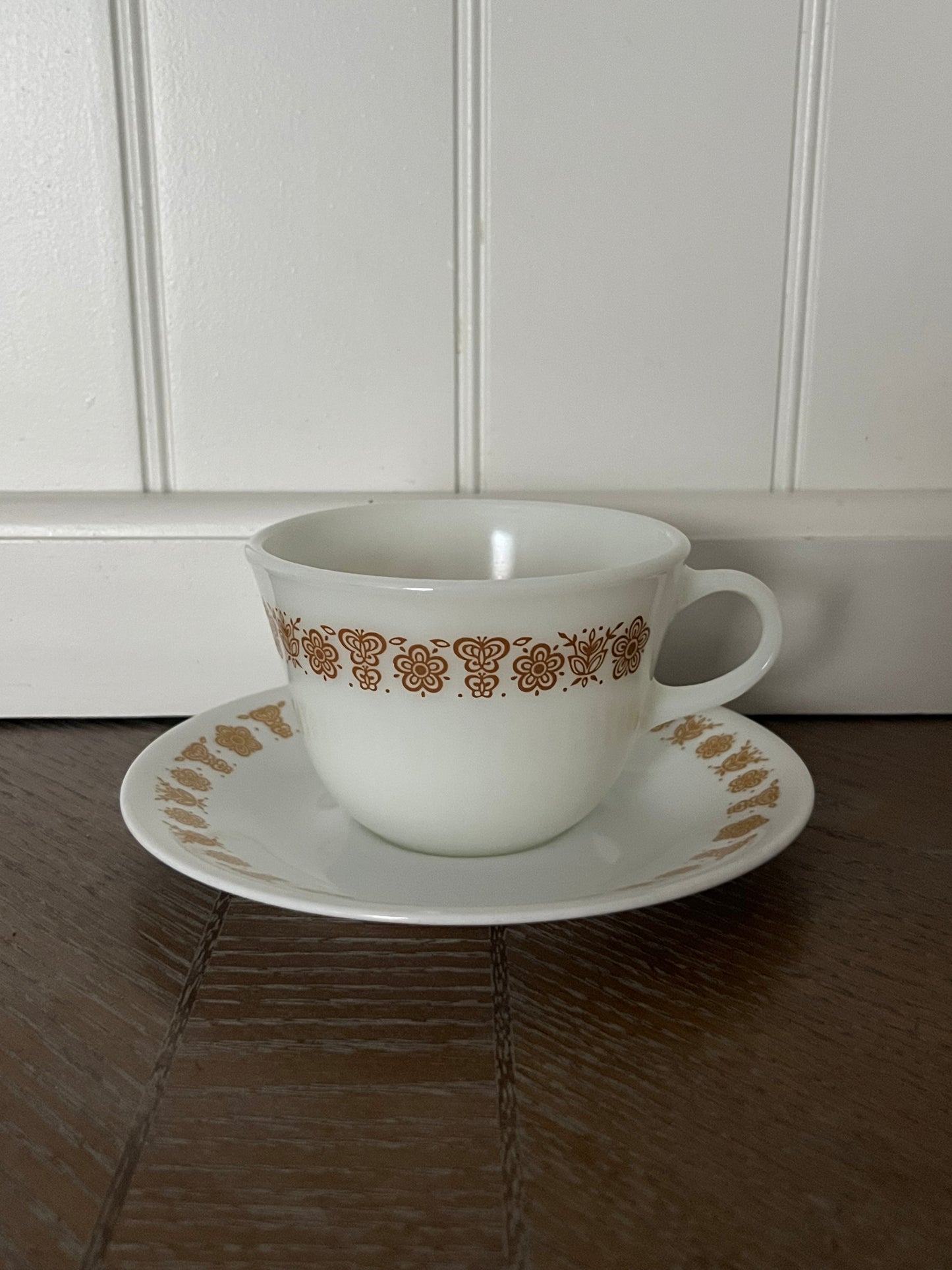 Vintage Corelle “Butterfly Gold” Cup & Saucer – 6” Floral Milk Glass | c. 1970s
r