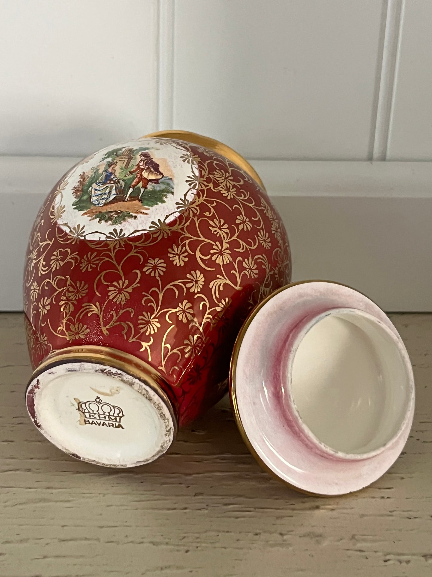 Victorian Revival Ginger Jar with Lid – KHM Bavaria Red & 23K Gold Courtship Scene (c. 1930s–1950s)