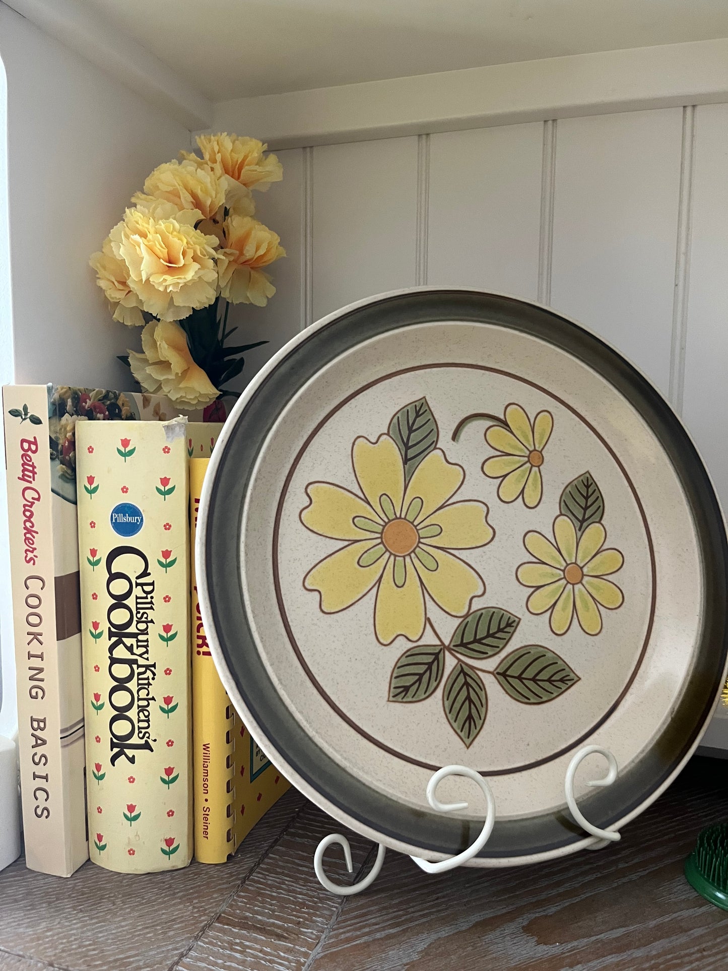Vintage 1984 Micro Quick! Microwave  Spiral Bound Cookbook by CiCi Williamson & Ann Steiner