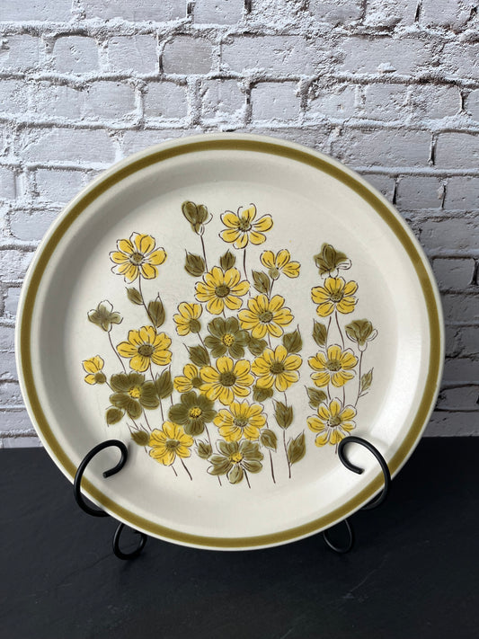 Vintage “Spring Bouquet” Hand-Painted 1970’s Japanese Flower Power Style Stoneware Dinner Plate