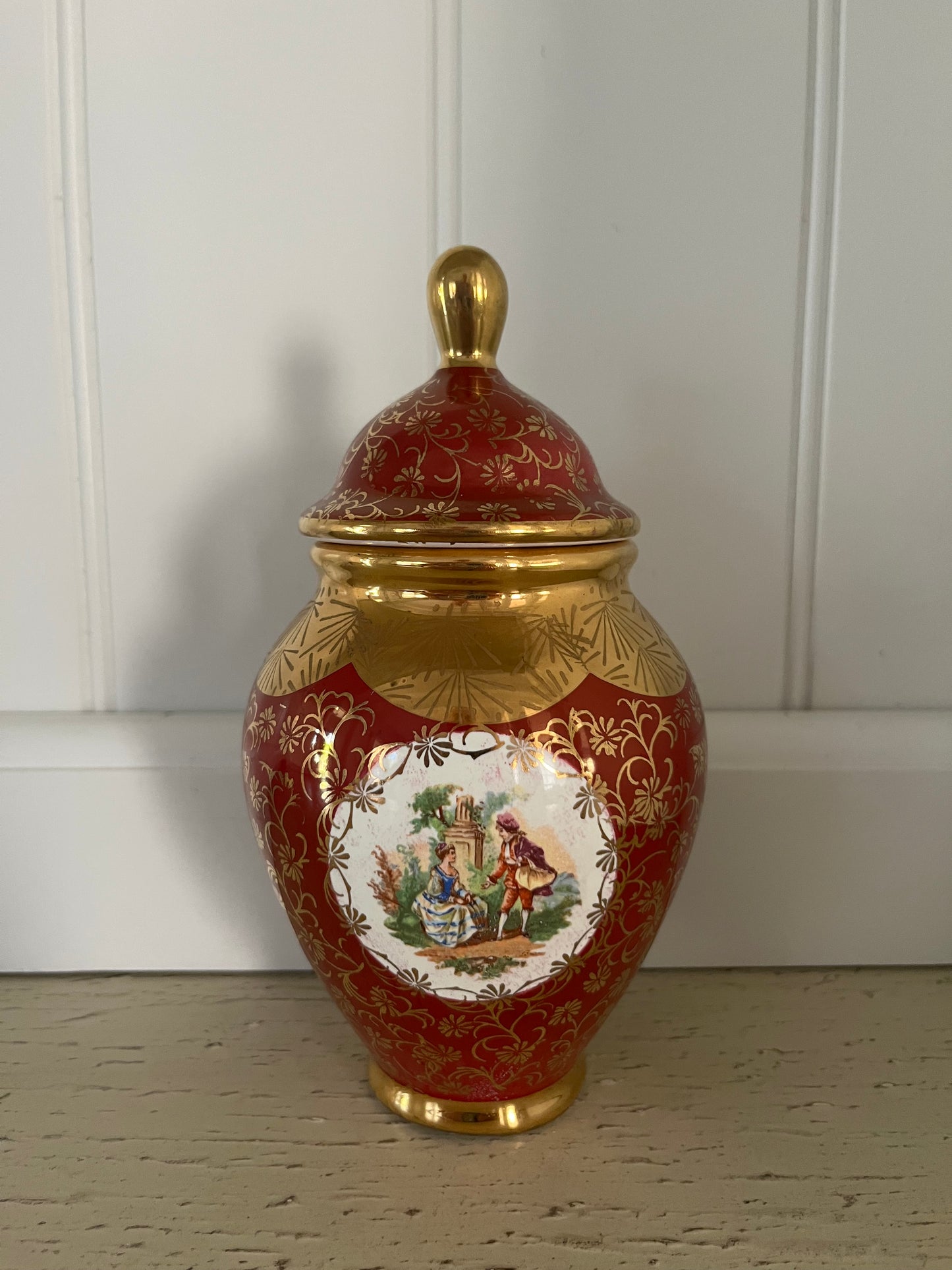 Victorian Revival Ginger Jar with Lid – KHM Bavaria Red & 23K Gold Courtship Scene (c. 1930s–1950s)