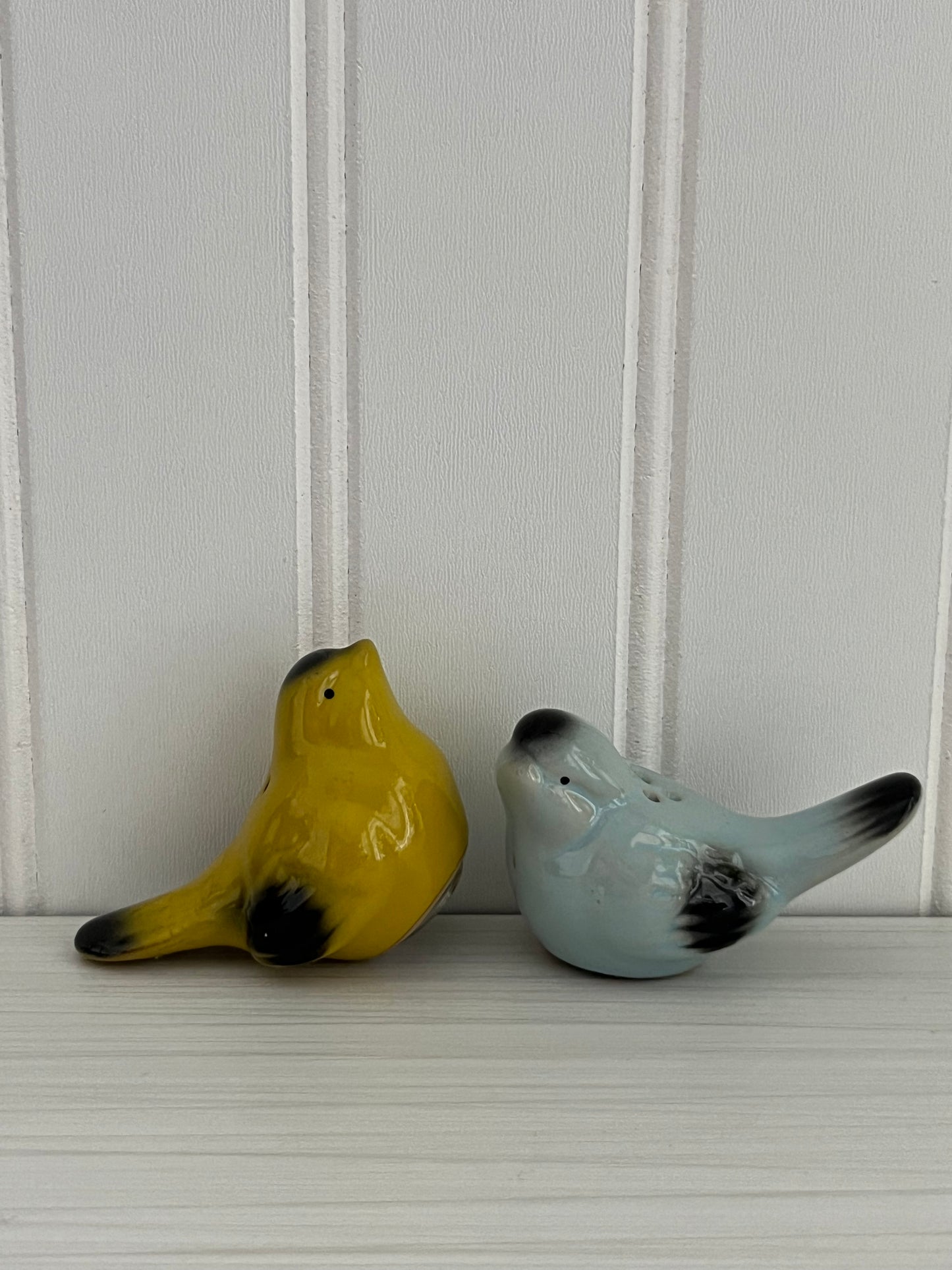 Vintage Ceramic Bird Salt & Pepper Shaker Set – c. 1990s Glazed Yellow & Blue Pair