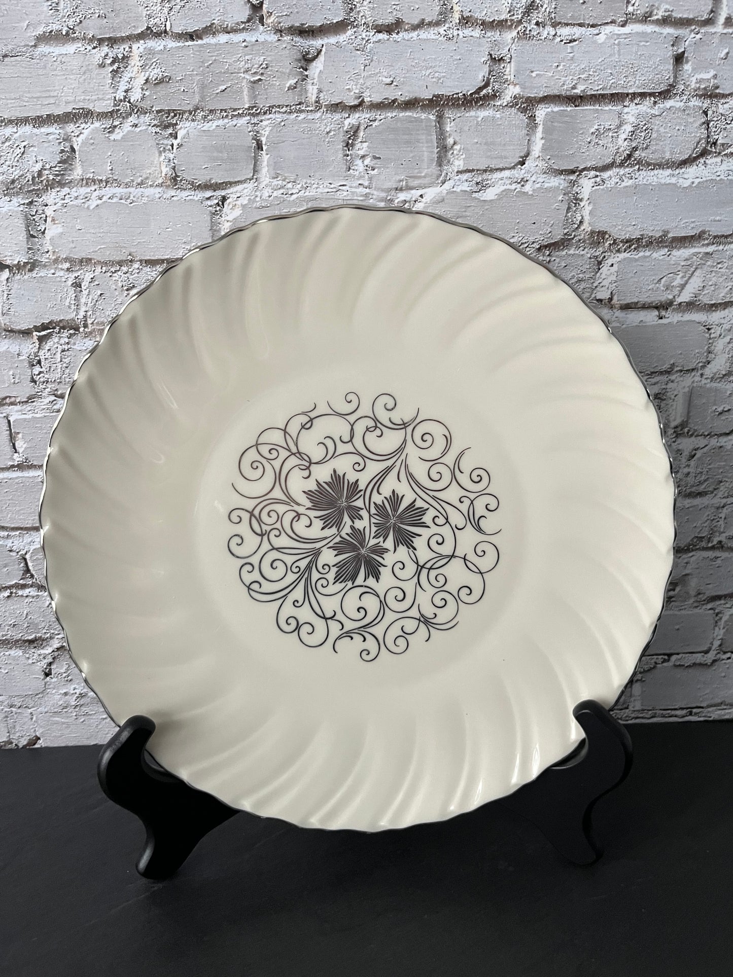 Vintage 1960s Lenox Valera China Dinner Plate – Black Floral Scroll Medallion with Silver Rim – 10” Mid-Century Elegant Tableware