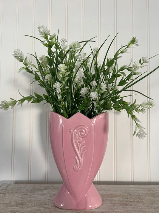 1940s Vintage Art Deco Fredericksburg Pottery Fan Vase in Pink Ceramic with Floral Design