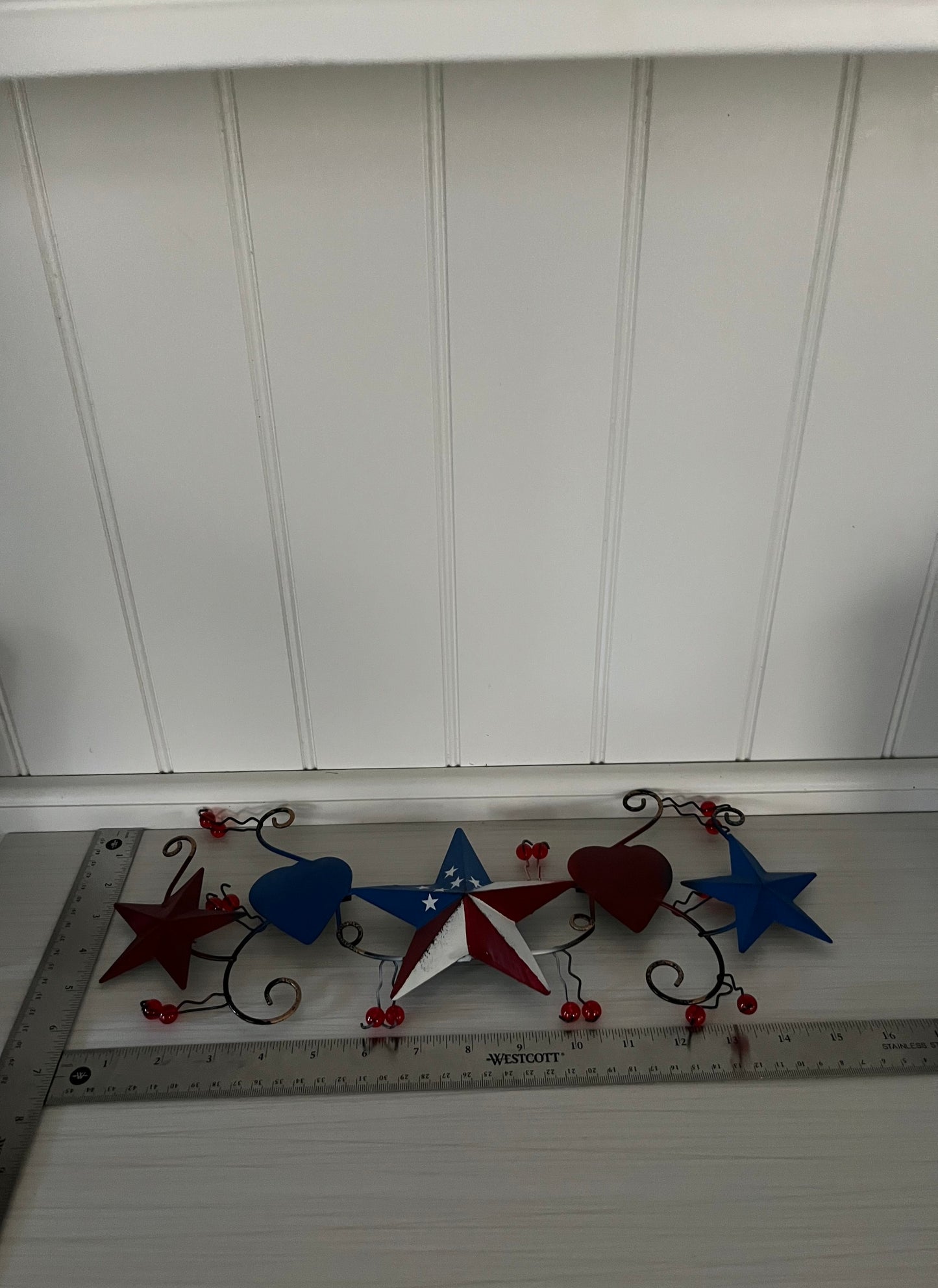 Americana Patriotic Metal Wall Décor with Stars & Hearts | Red White & Blue Country Folk Art Wall Hanging