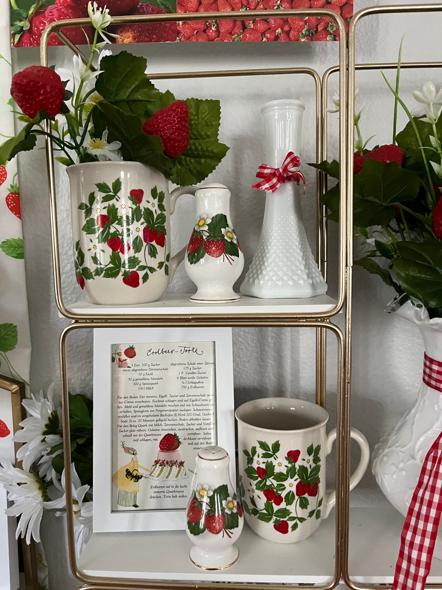 White Framed Erdbeer Torte Recipe Postcard - German Strawberry Cake, 5” x 7”, Unique Decor