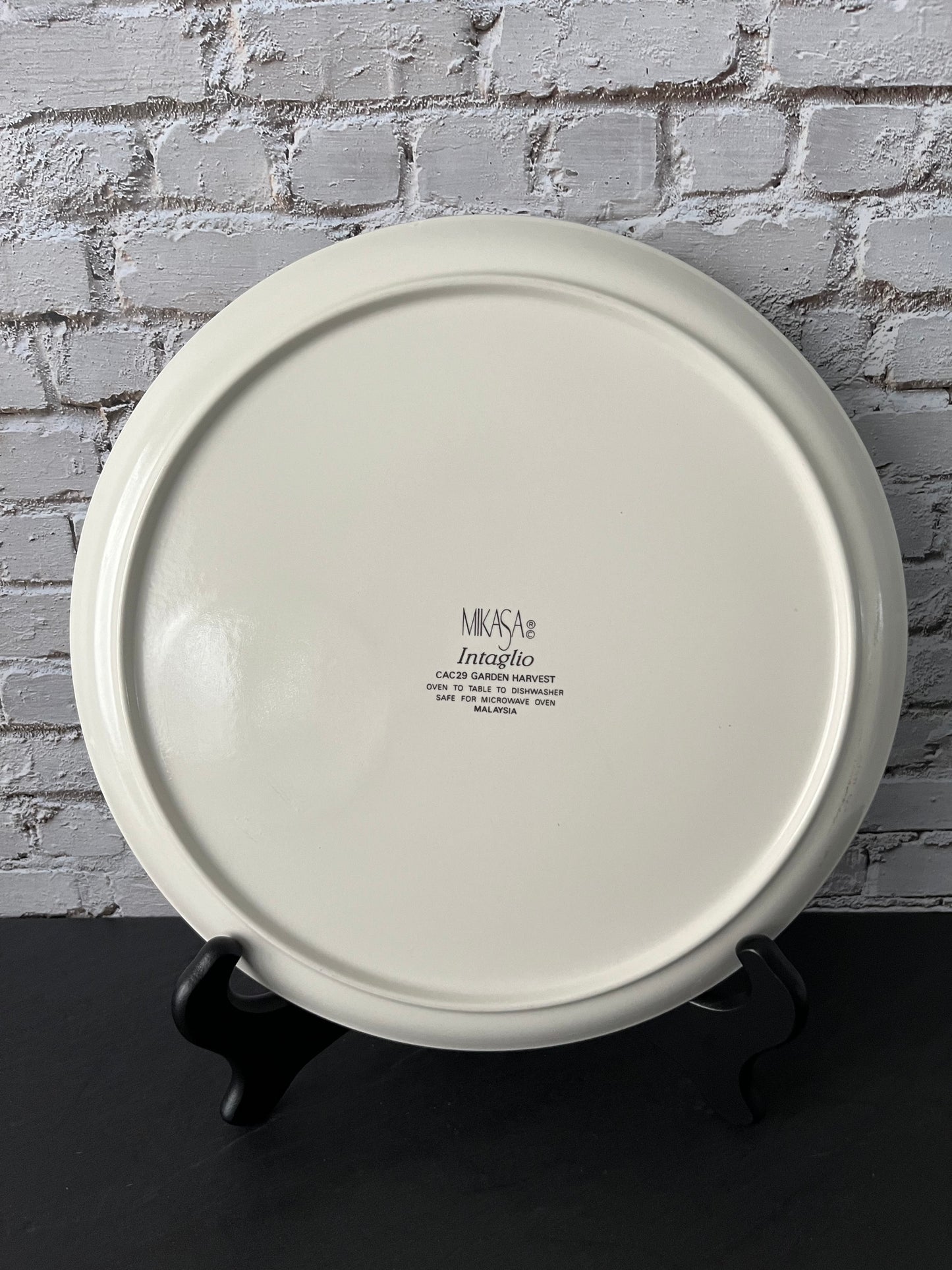1990s Mikasa Intaglio Garden Harvest CAC29 Snack Plate with Cup Well – Vintage Tea / Luncheon Plate – Fruit & Vine Motif