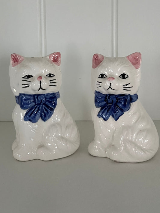 Vintage Adorable Kitty Cat  Set of  Decorative Salt and Pepper Shakers with Blue Bows
