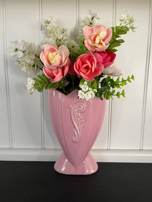 1940s Vintage Art Deco Fredericksburg Pottery Fan Vase in Pink Ceramic with Floral Design