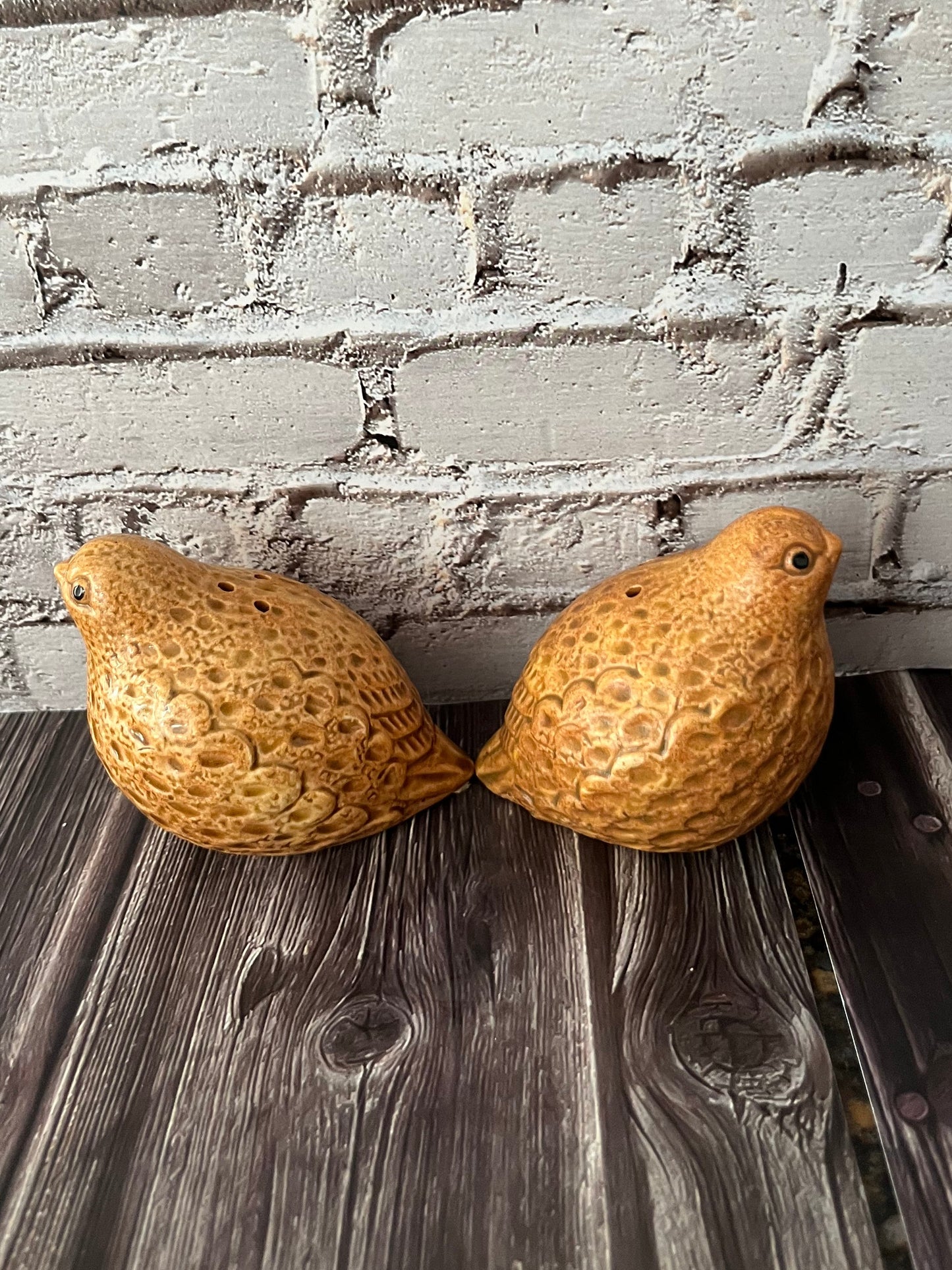 Vintage Ceramic Quail Bird Salt & Pepper Shakers – Japan, 1970s