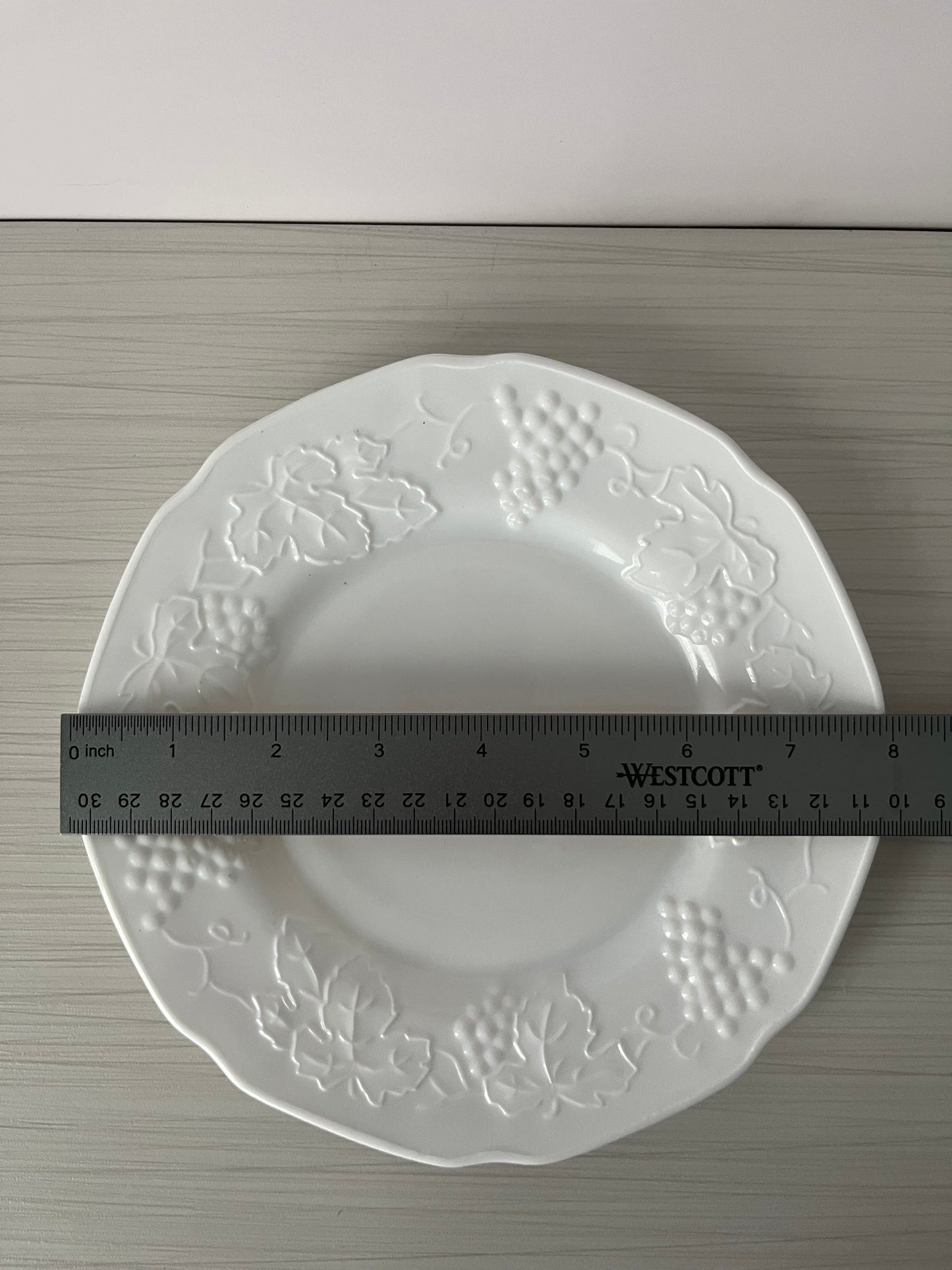 Vintage 1960s–1970s Indiana Colony Milk Glass “Harvest Grape” 8” Luncheon Salad Plate | Raised Grapes & Leaves | Farmhouse Tableware