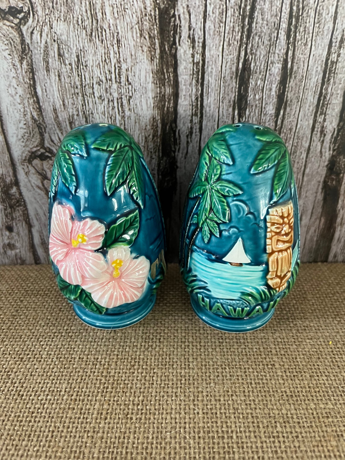 Vintage Hawaiian Ceramic Salt & Pepper Shaker Set - Aloha Tiki Islands Fusion Theme - Pink Hibiscus & Tiki Design