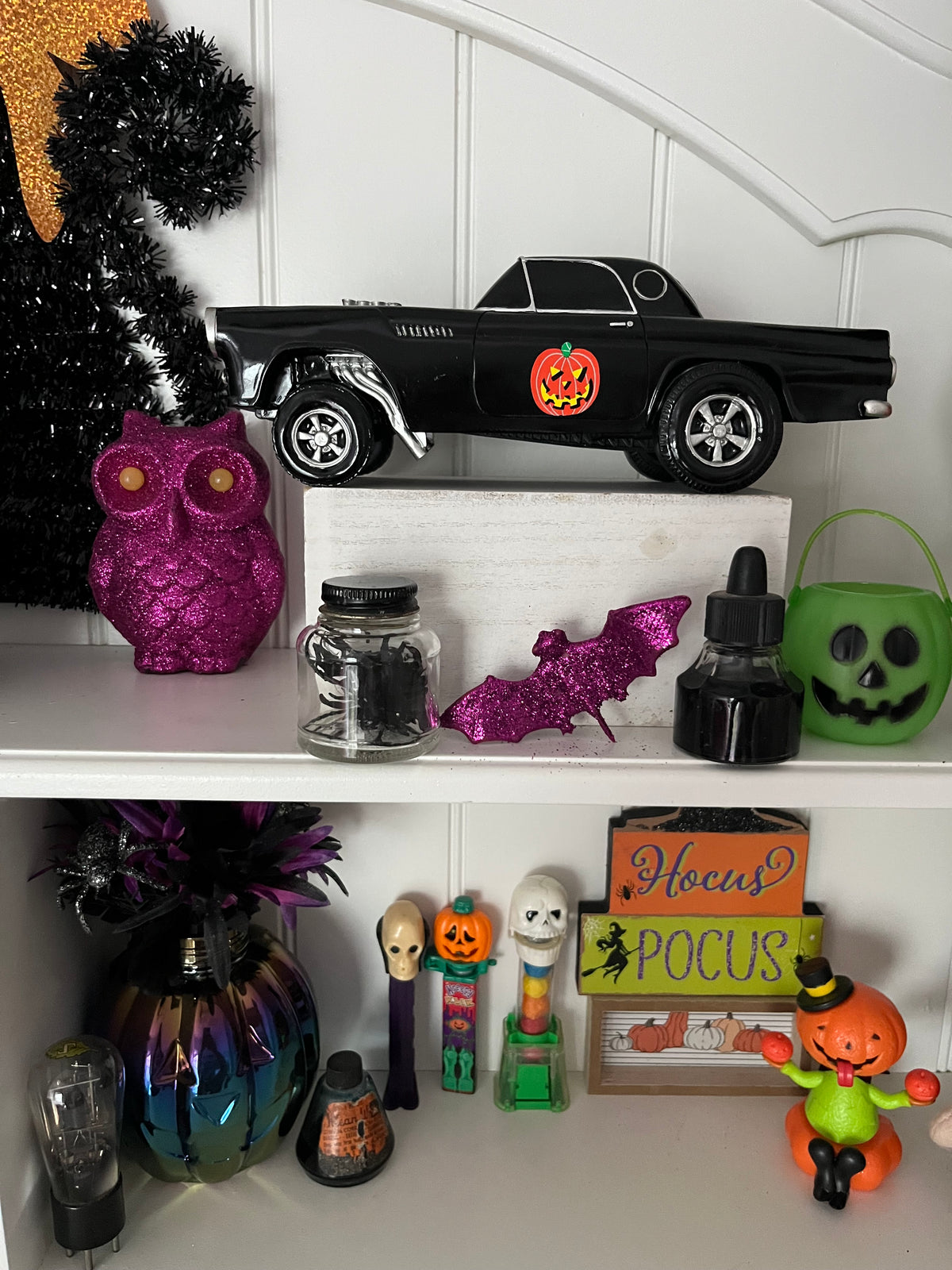 Retro Inspired C1990’s Black Display Hand Painted Gasser Model SST-106 1955 Ford Thunderbird