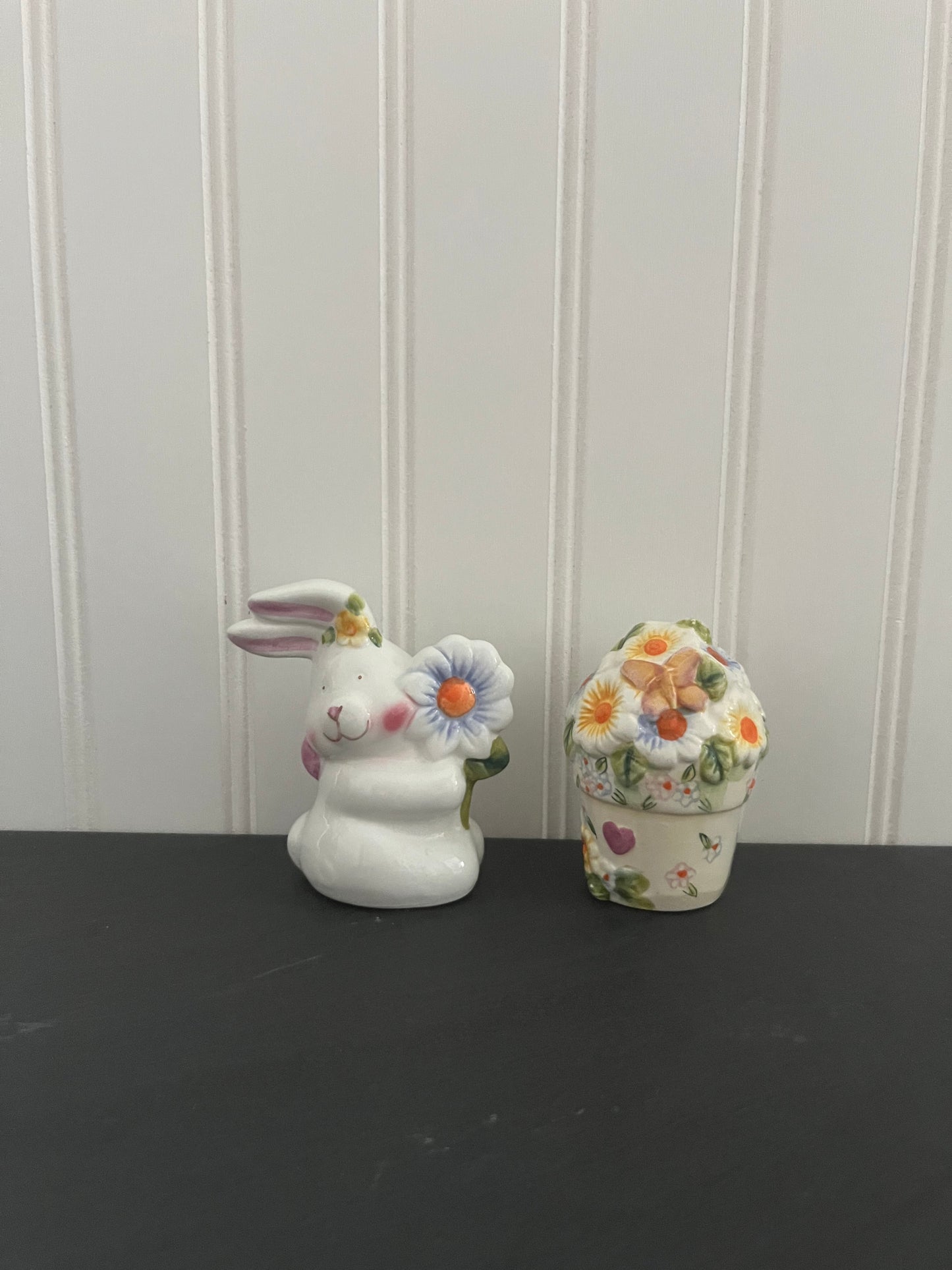 Ceramic Cute Flower Pot & Bunny with Flower Salt & Pepper Shaker Set