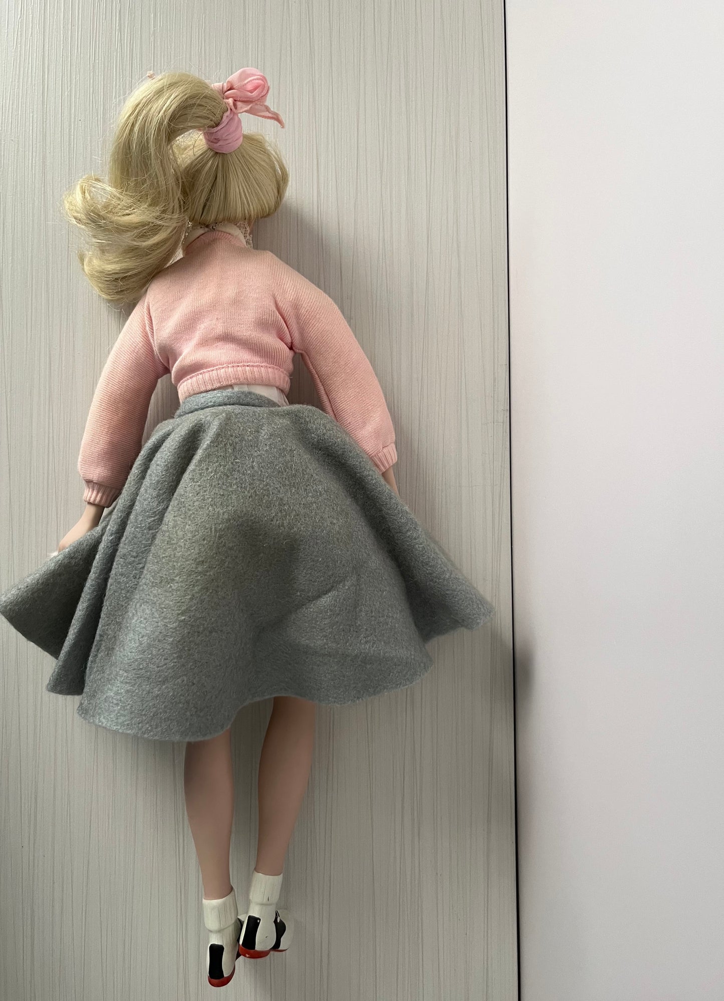 Vintage 1991 “Peggy Sue” Porcelain Collector Doll by Edwin M. Knowles – 16” Tall with Poodle Skirt & Pink Cardigan