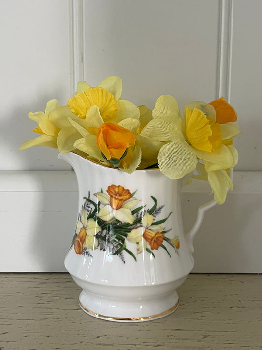 1960’s Vintage Royal Windsor Fine Bone China Creamer – Daffodil Motif – Made in England