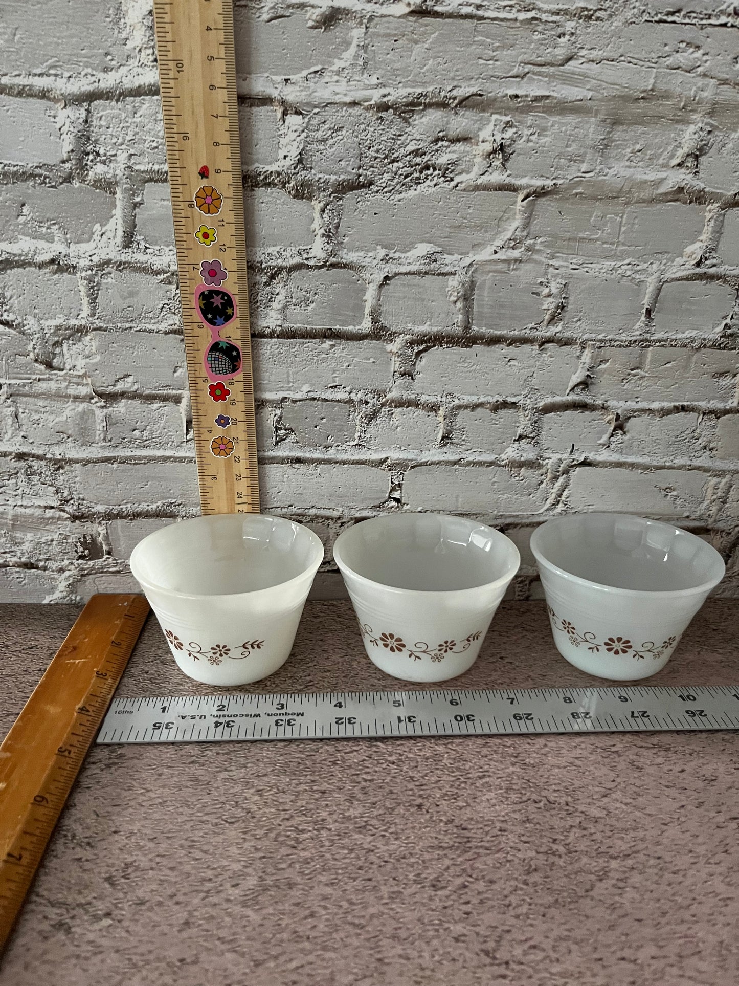 Set of 3 Vintage 1960’s Milk Glass Dynaware Pyr-O-Rey Mexico Brown Daisy Custard Cups -