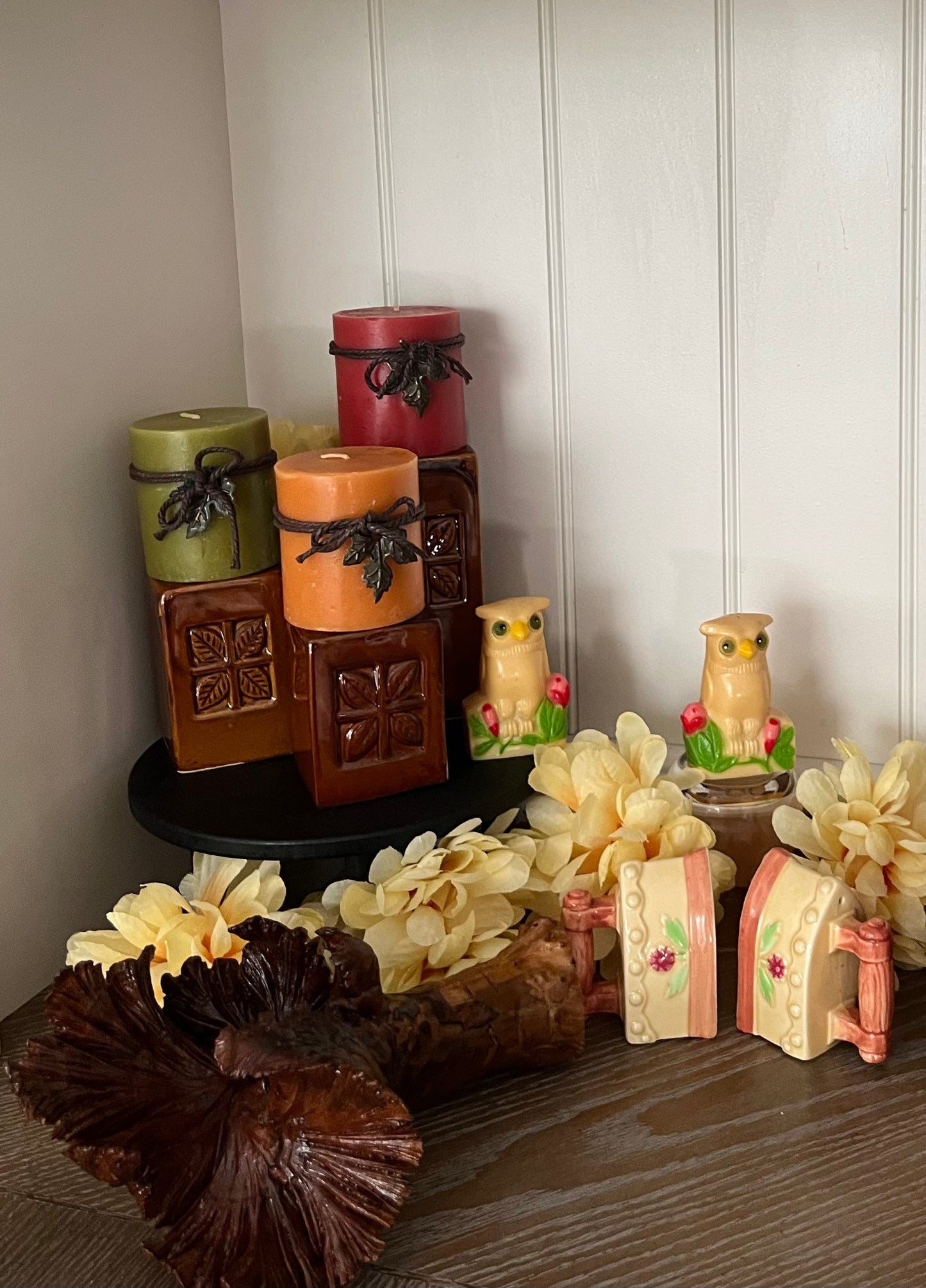 Retro Ceramic Caramel-Brown Cube Candle Holder Trio — Leaf Tile Pattern — 1990s–2000s