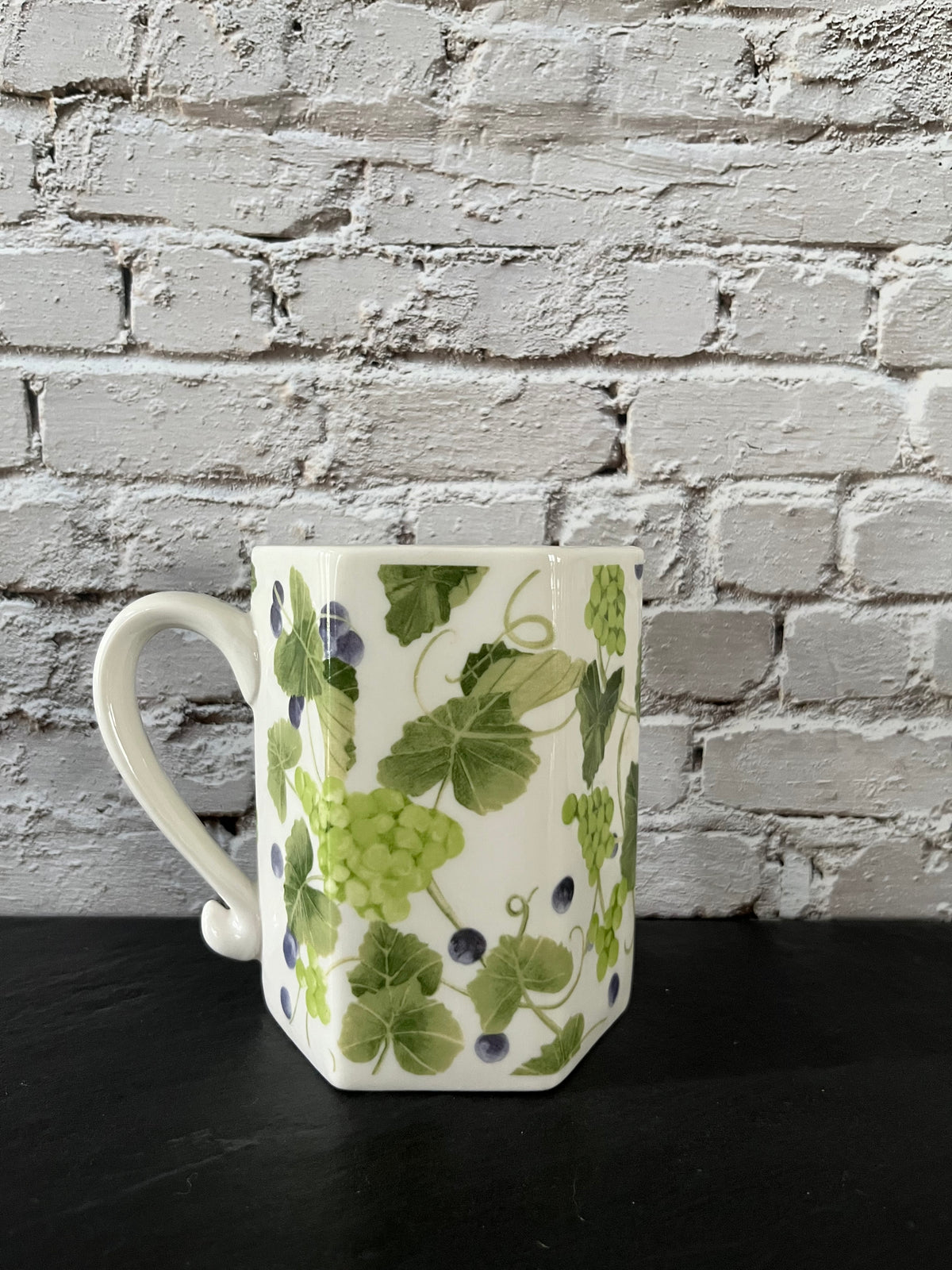 Vintage c.1990’s Lifestyle Home Grape & Ivy Vine Ceramic Mug – Green Botanical Square Coffee Cup – Robert Design