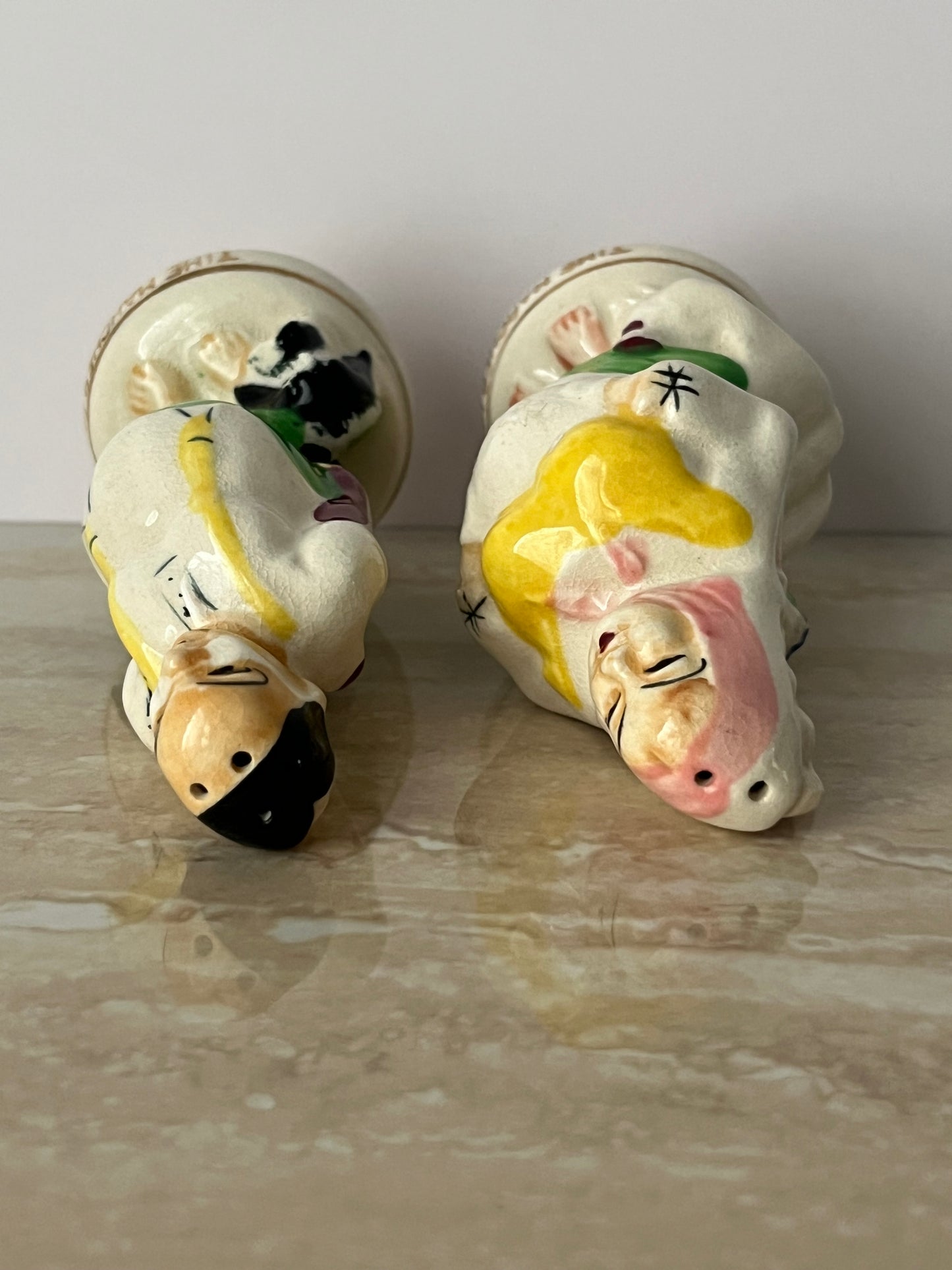 1950s “Time Marches On” Bride & Groom Salt & Pepper Shakers – Before & After Marriage Novelty Japan Ceramic